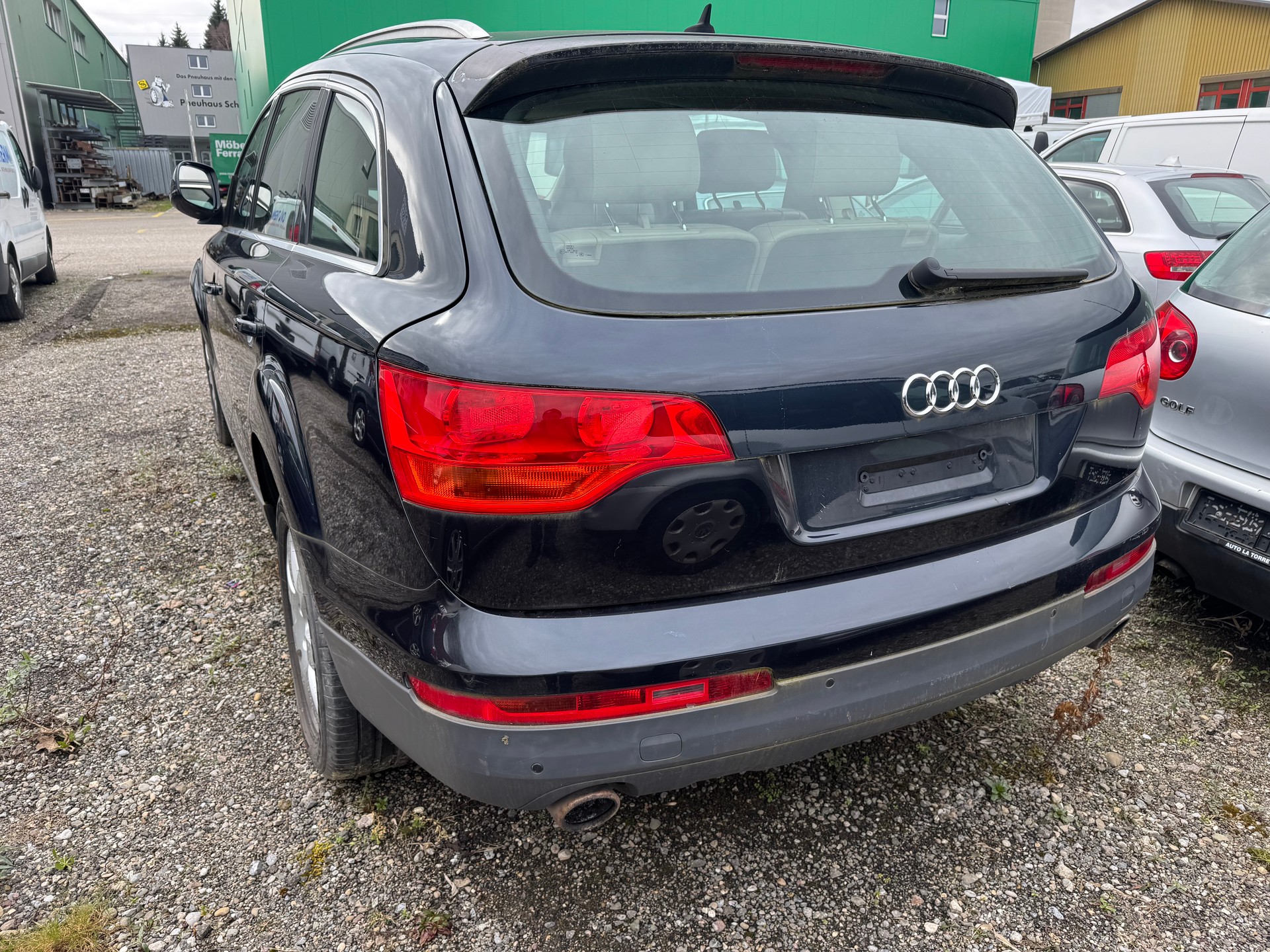 AUDI Q7 4.2 FSI quattro tiptronic-showroom-element-3