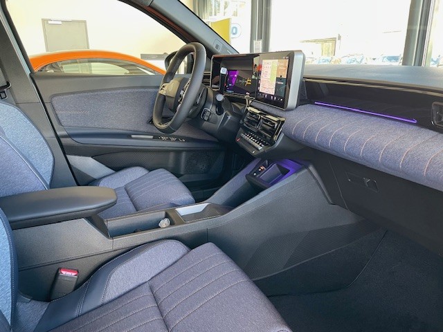 RENAULT R4 E-Tech Comfort Range 52 kWh Techno-image-8