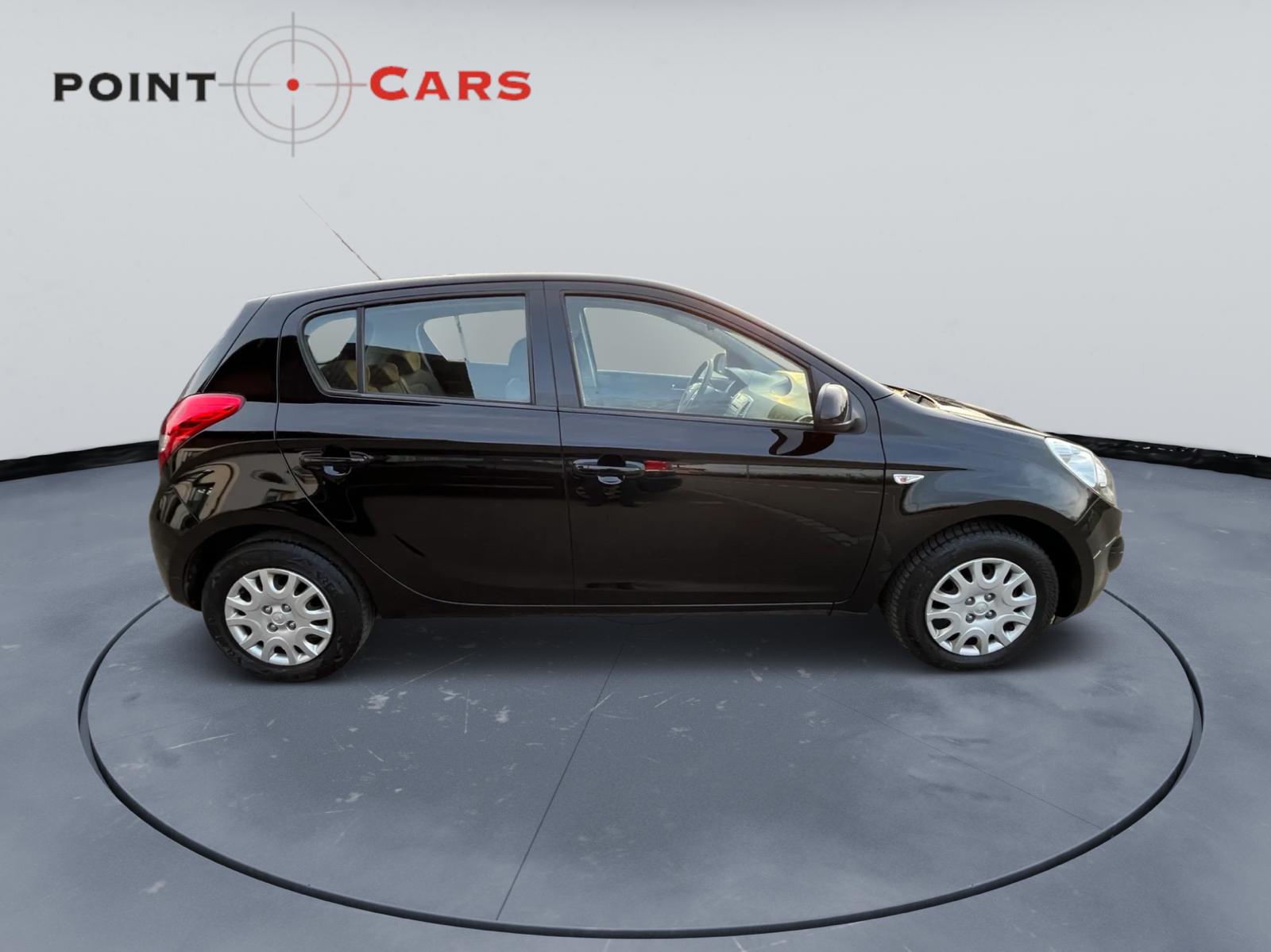 HYUNDAI i20 1.2 Comfort-image-5