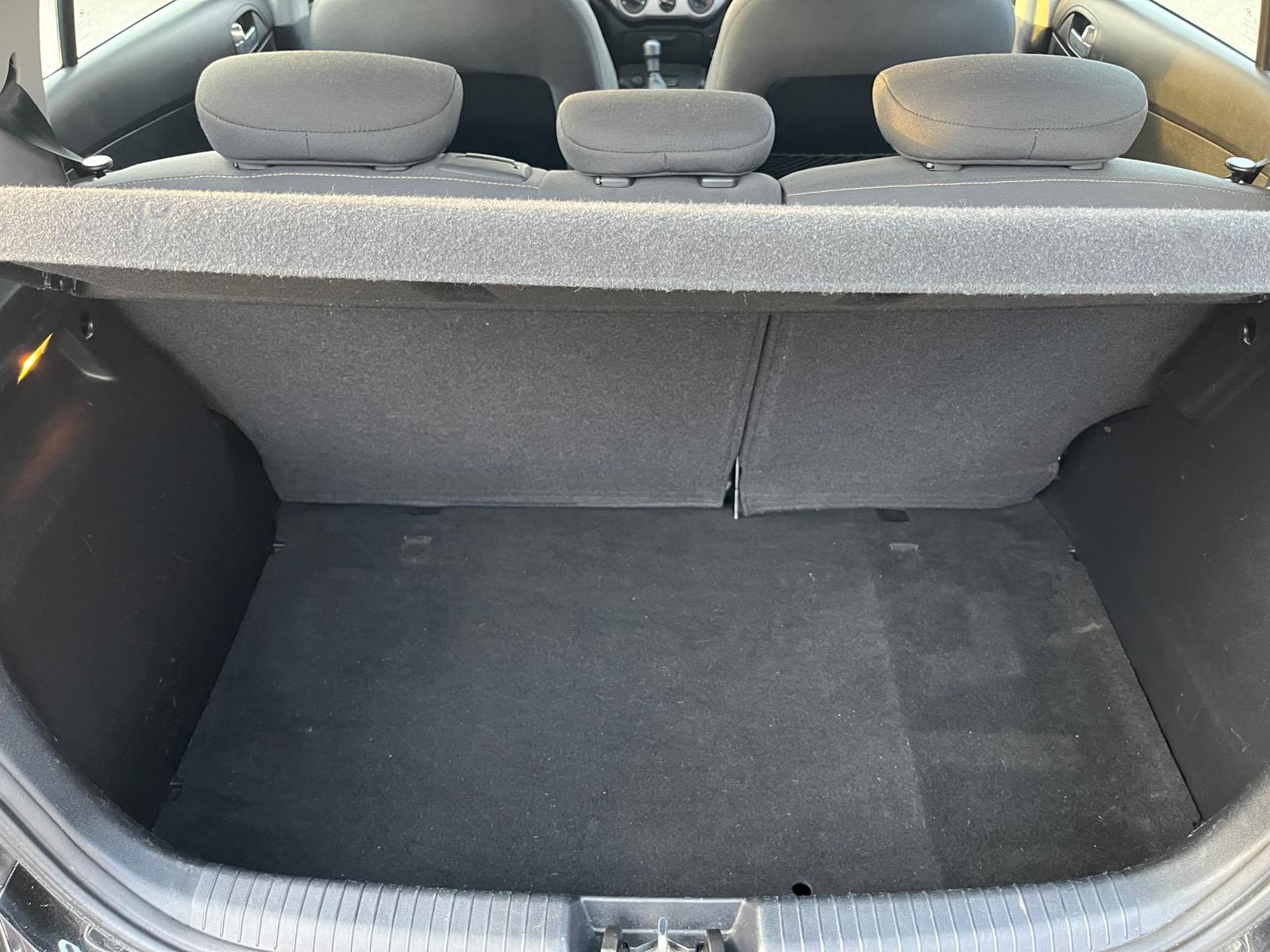 HYUNDAI i20 1.2 Comfort-image-11