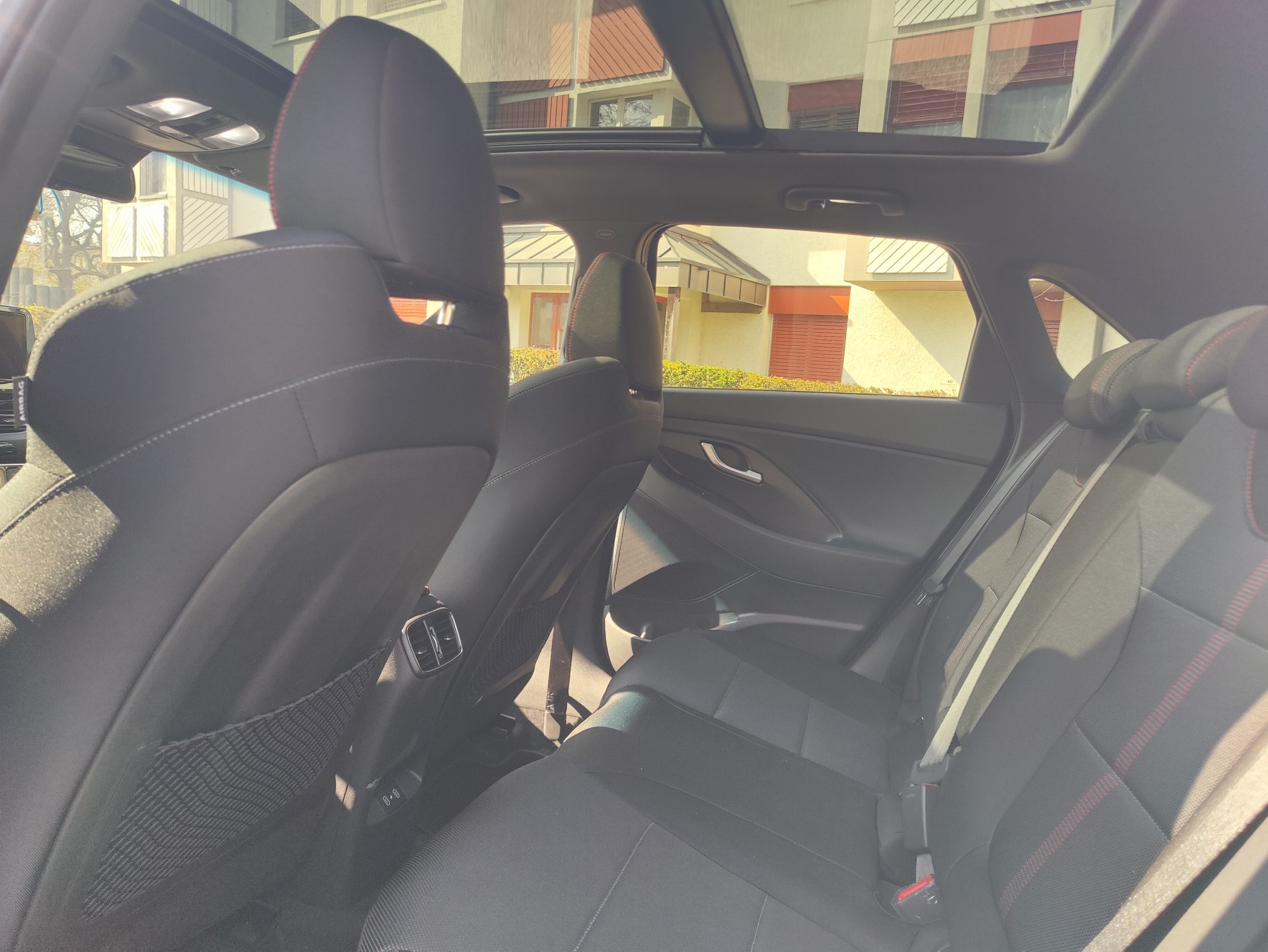 HYUNDAI i30 Fastback 1.5 T-GDi N Line 48V MH DCT-image-9