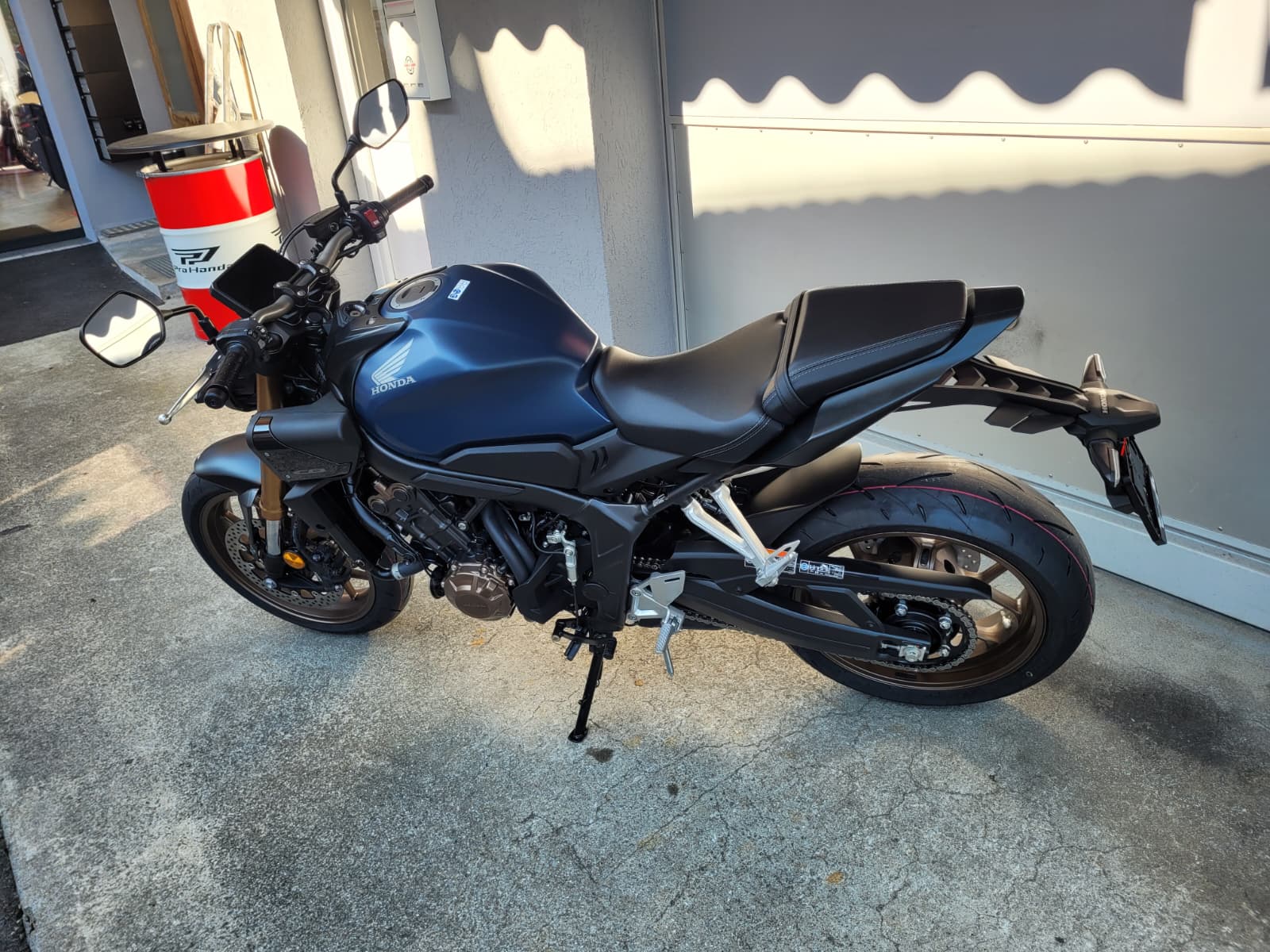 HONDA CB 650 R-image-5