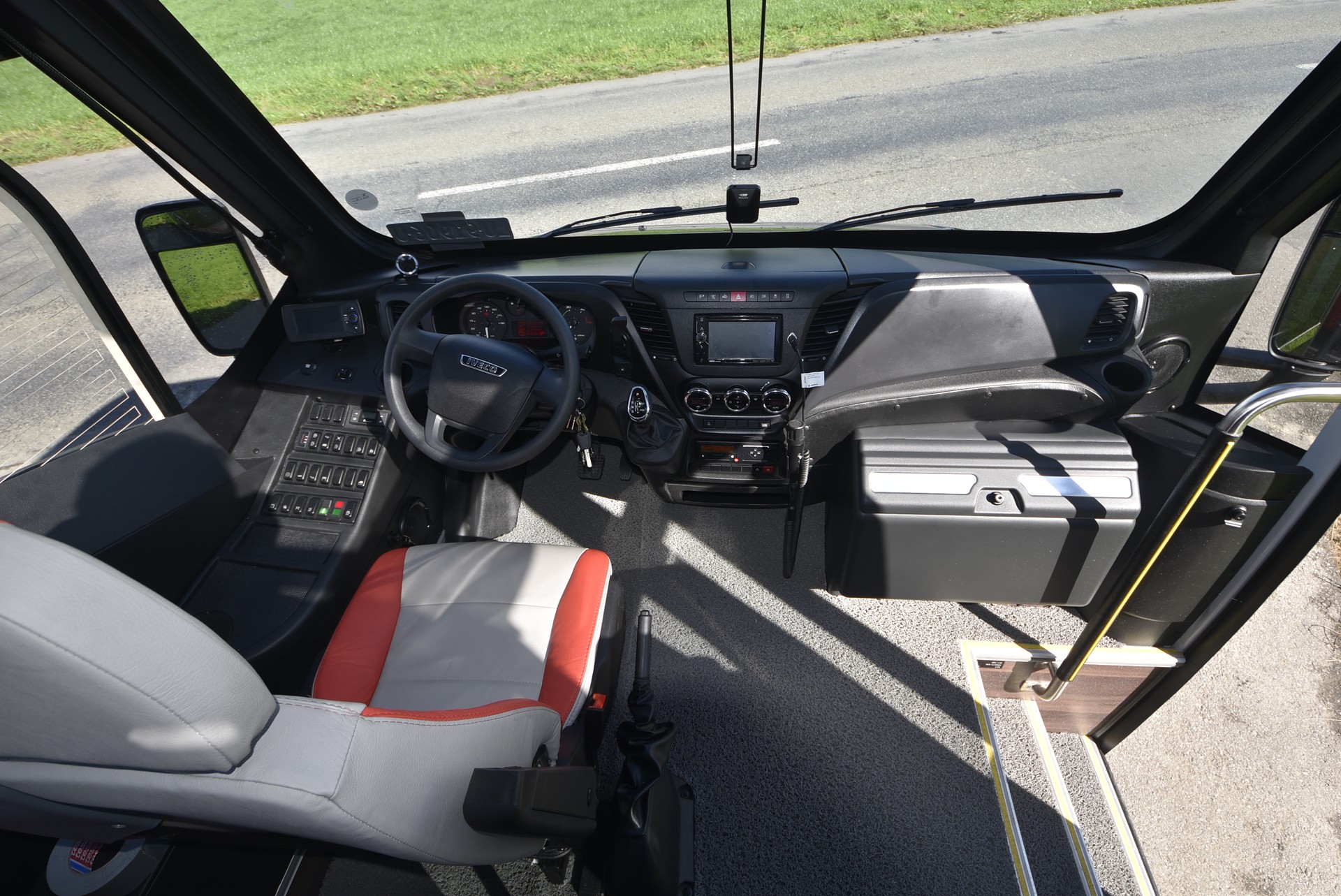 IVECO Atomic Mini Cabrio-image-6