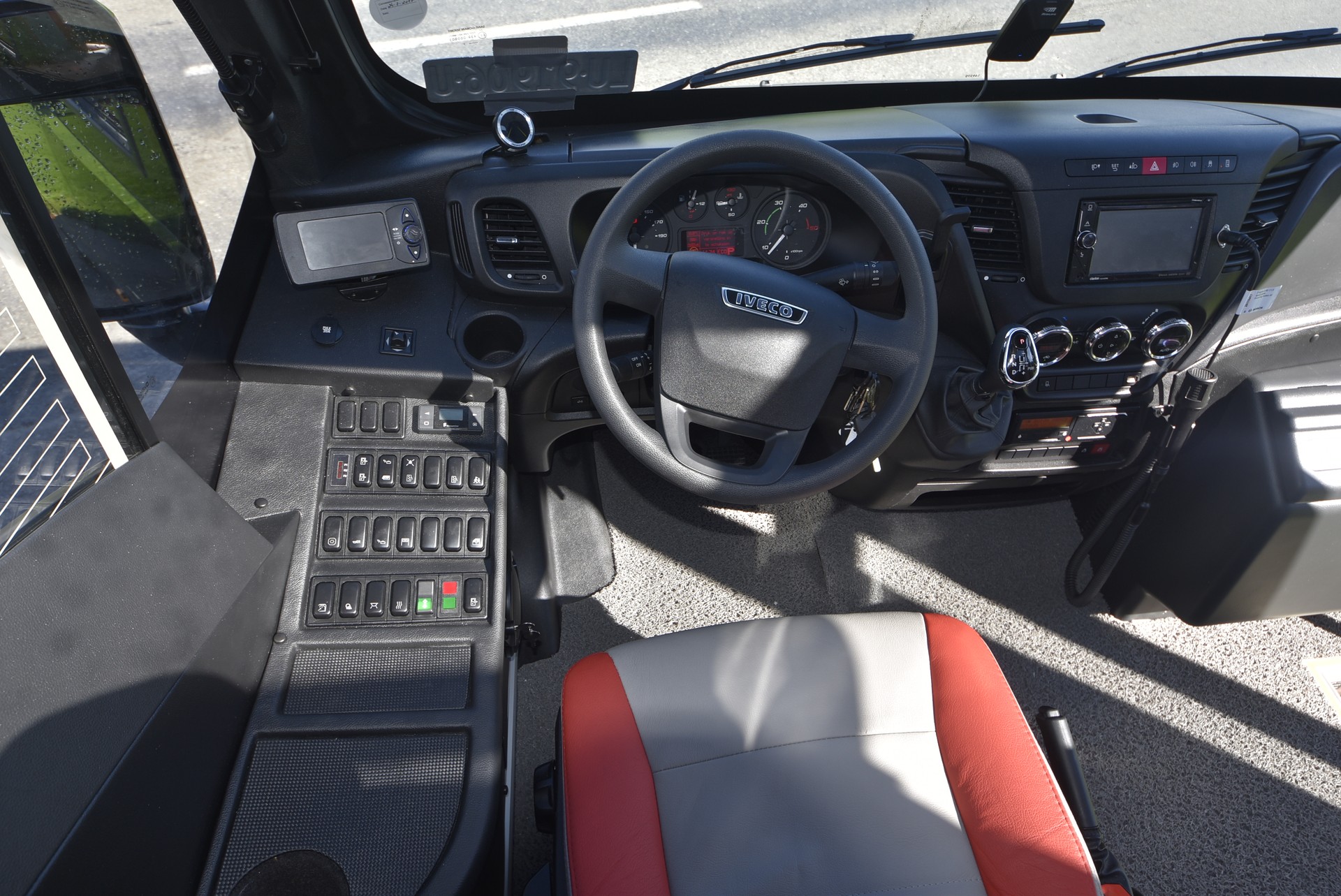 IVECO Atomic Mini Cabrio-image-7