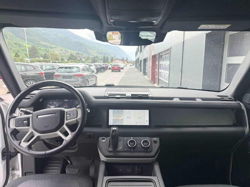 LAND ROVER Defender 90 3.0 D I6 S-image-8