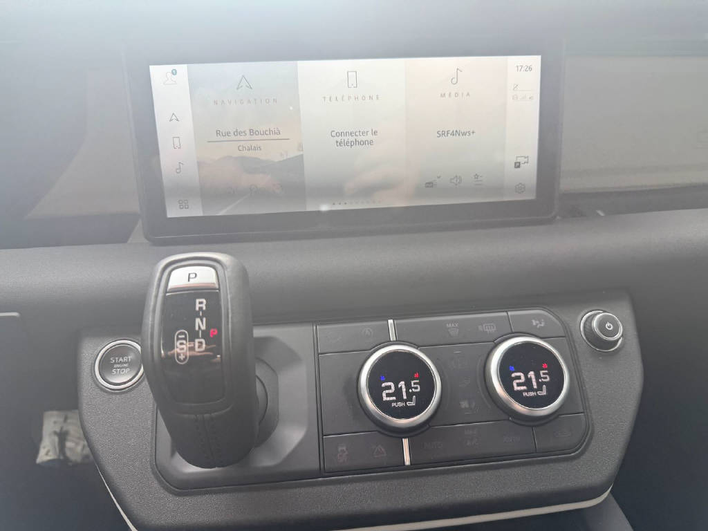 LAND ROVER Defender 90 3.0 D I6 S-image-7