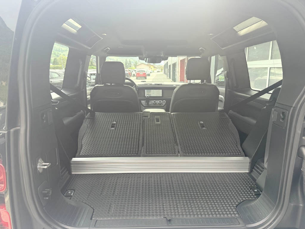 LAND ROVER Defender 90 3.0 D I6 S-image-10