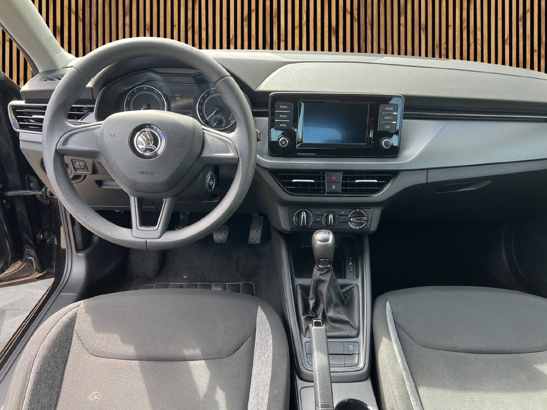 SKODA Scala 1.0 TSI Active-image-12