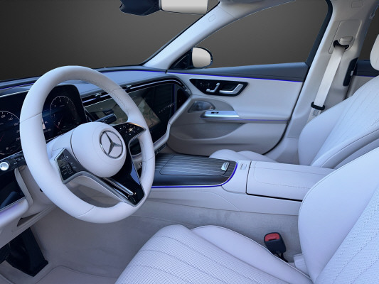 MERCEDES-BENZ E 220 d T 4M 9G-Tronic-image-5