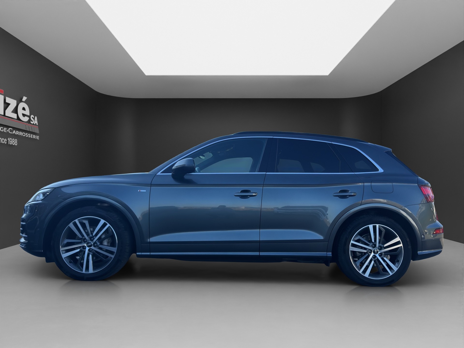 AUDI Q5 55 TFSI e quattro-image-3