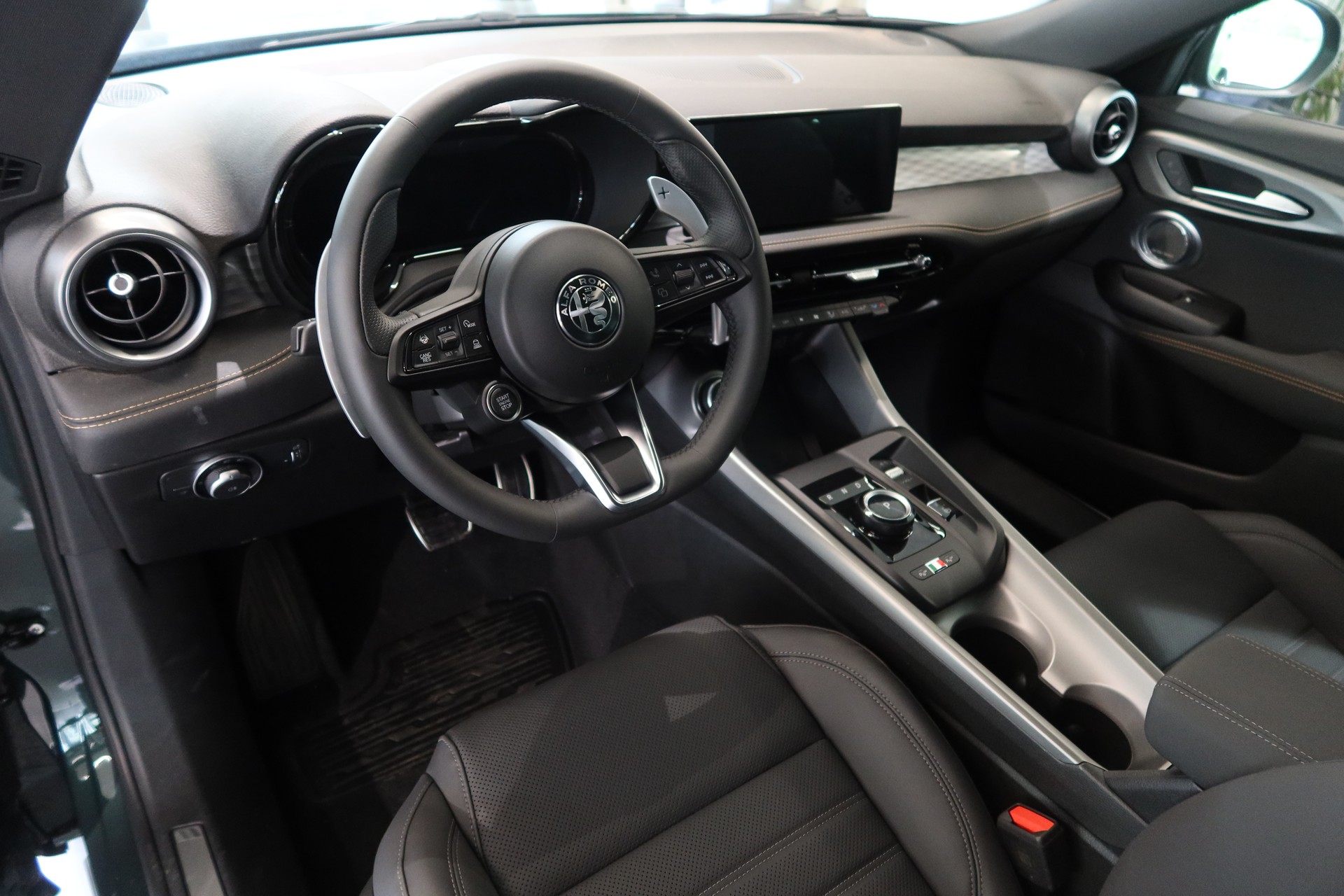 ALFA ROMEO Tonale 1.5 Hybrid Veloce-image-5