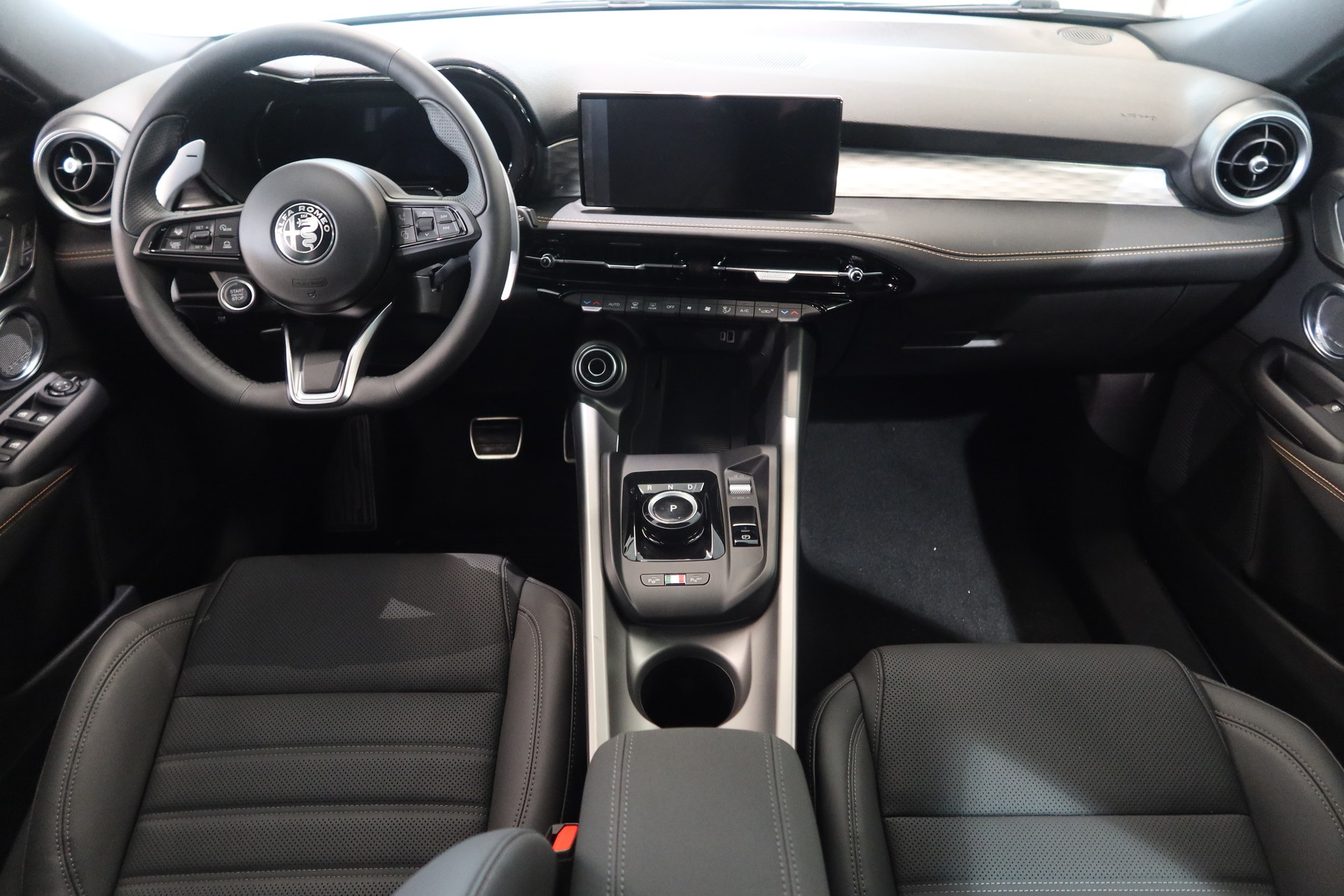 ALFA ROMEO Tonale 1.5 Hybrid Veloce-image-6