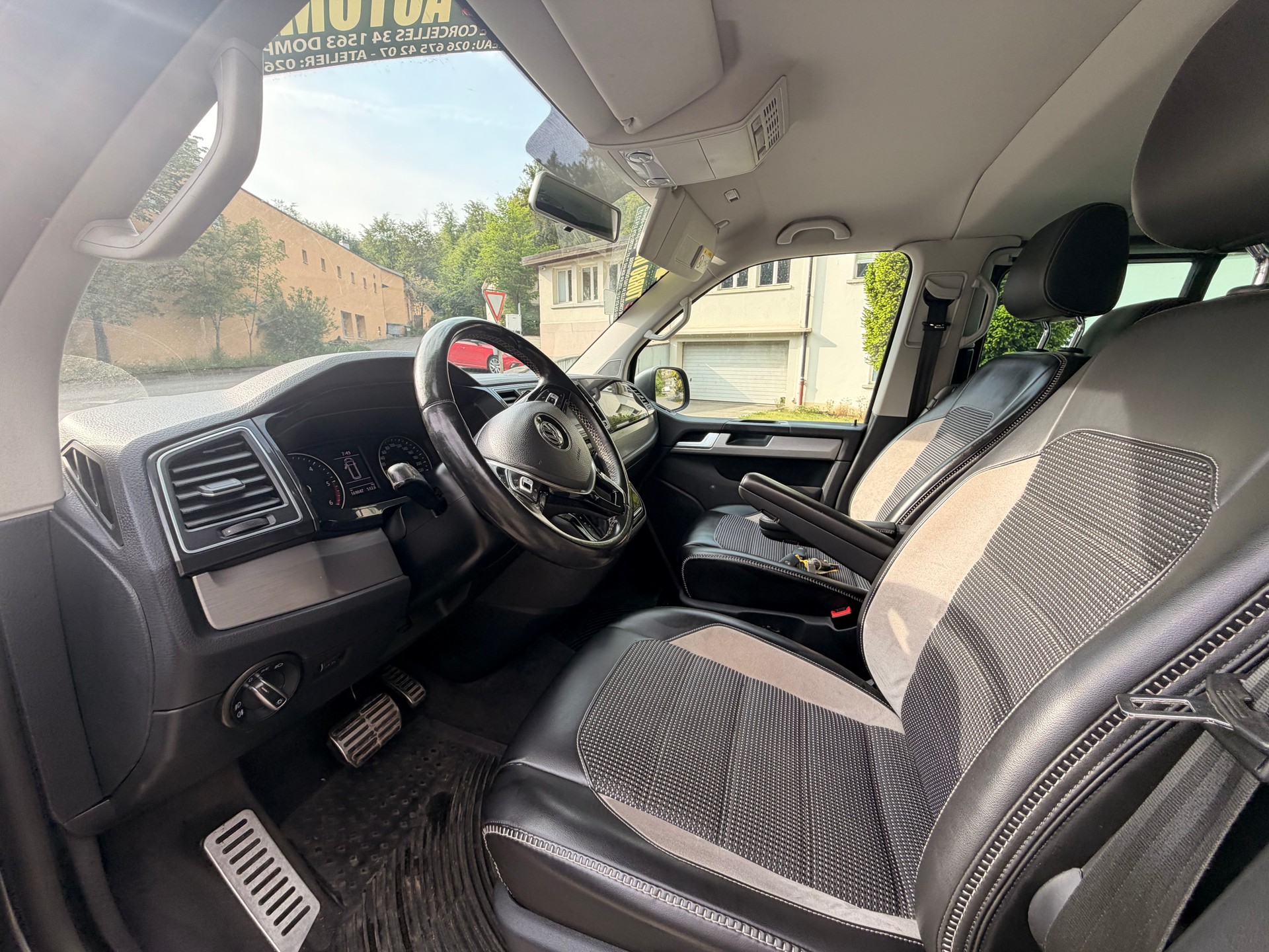 VW T6 Multivan 2.0 Bi-TDI Panamericana 4Motion DSG-image-8