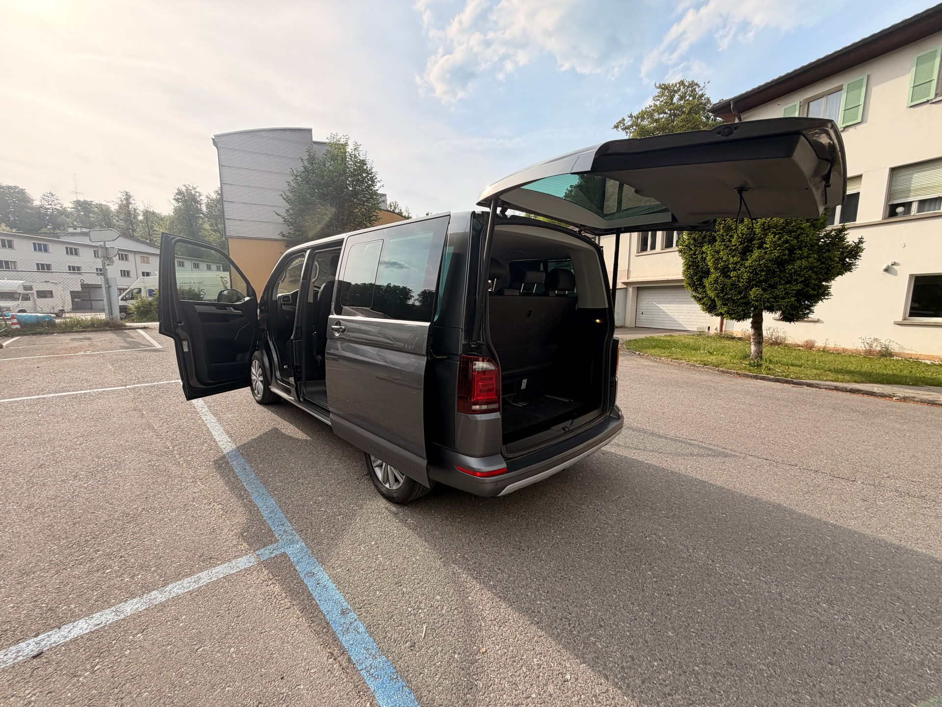 VW T6 Multivan 2.0 Bi-TDI Panamericana 4Motion DSG-image-17