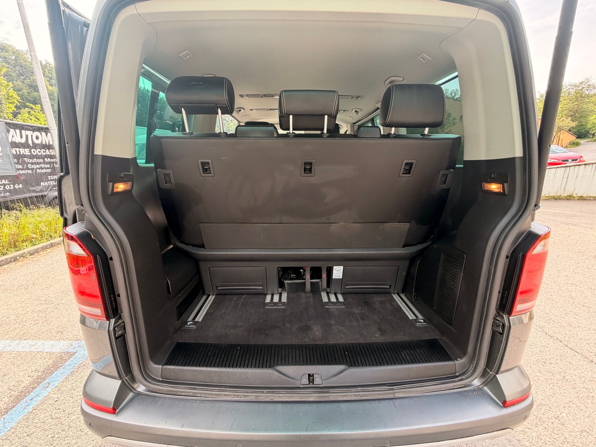 VW T6 Multivan 2.0 Bi-TDI Panamericana 4Motion DSG-image-10
