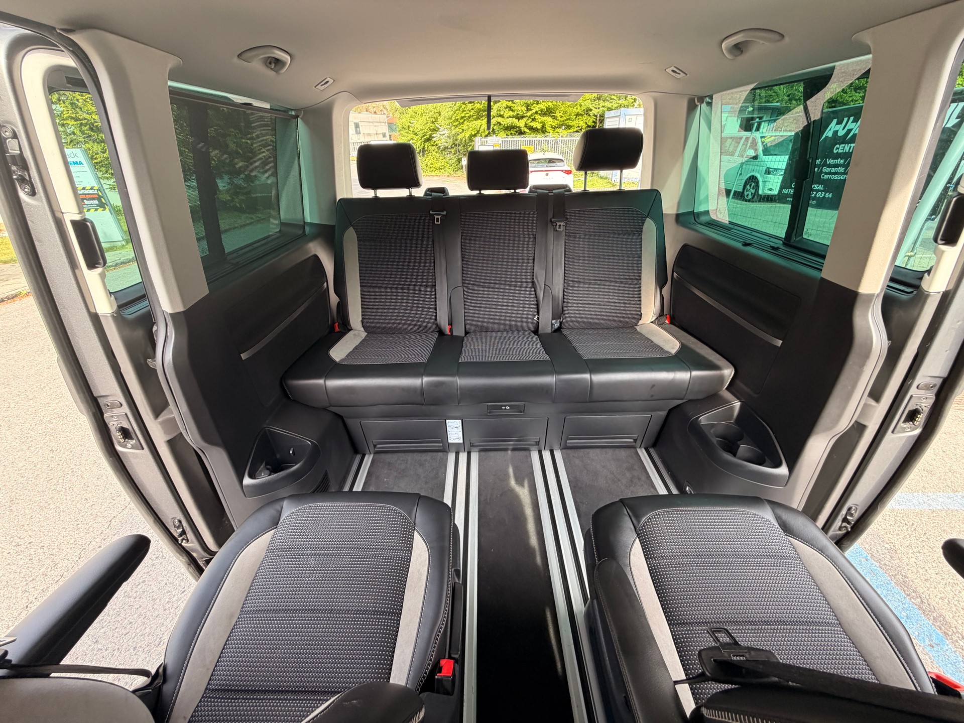 VW T6 Multivan 2.0 Bi-TDI Panamericana 4Motion DSG-image-26