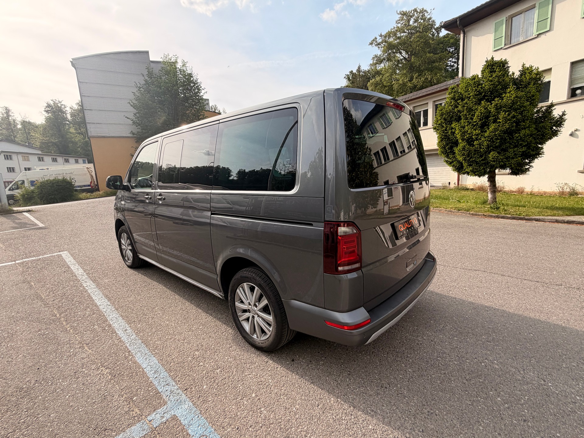 VW T6 Multivan 2.0 Bi-TDI Panamericana 4Motion DSG-image-3