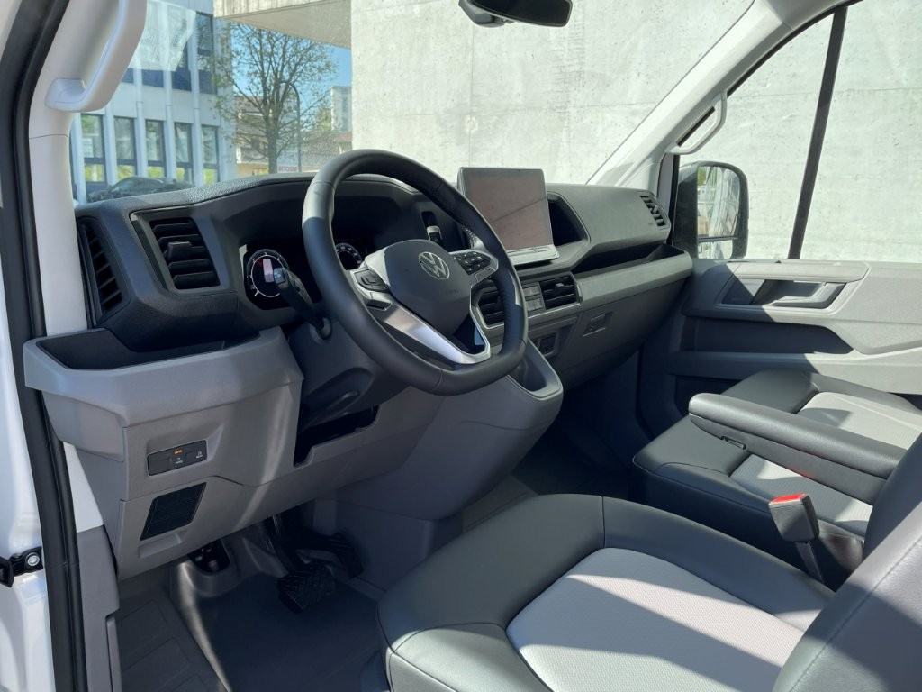 VW Crafter 35 2.0 TDI L3 HD A-image-7