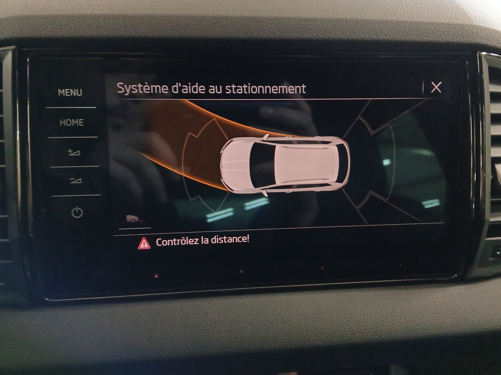 SKODA Karoq 2.0 TSI SportLine 4x4 DSG-image-15