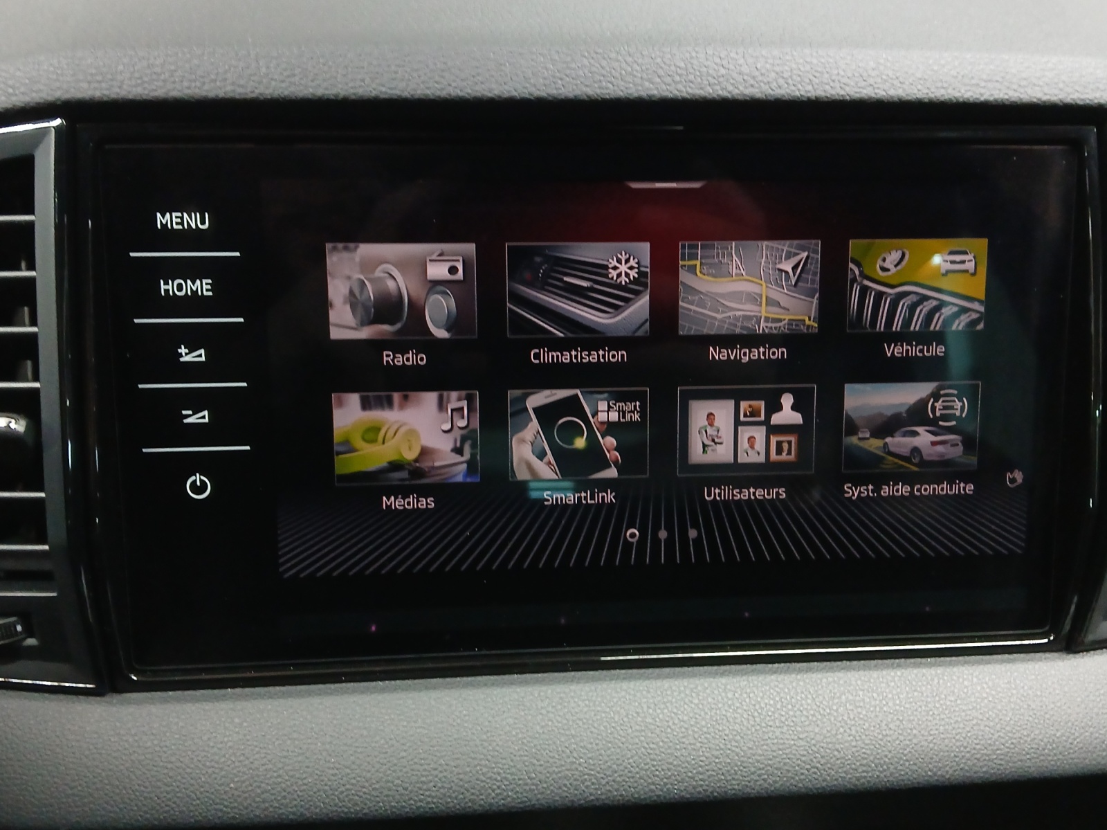 SKODA Karoq 2.0 TSI SportLine 4x4 DSG-image-13