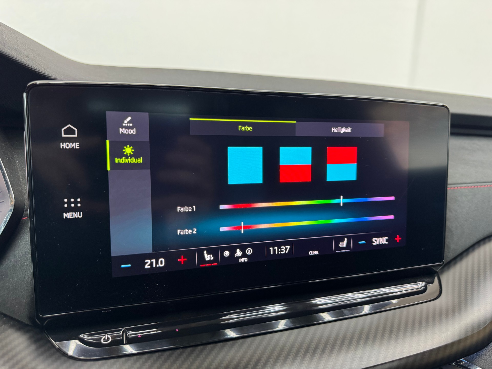SKODA Octavia Combi 2.0 TDI DSG RS-image-22