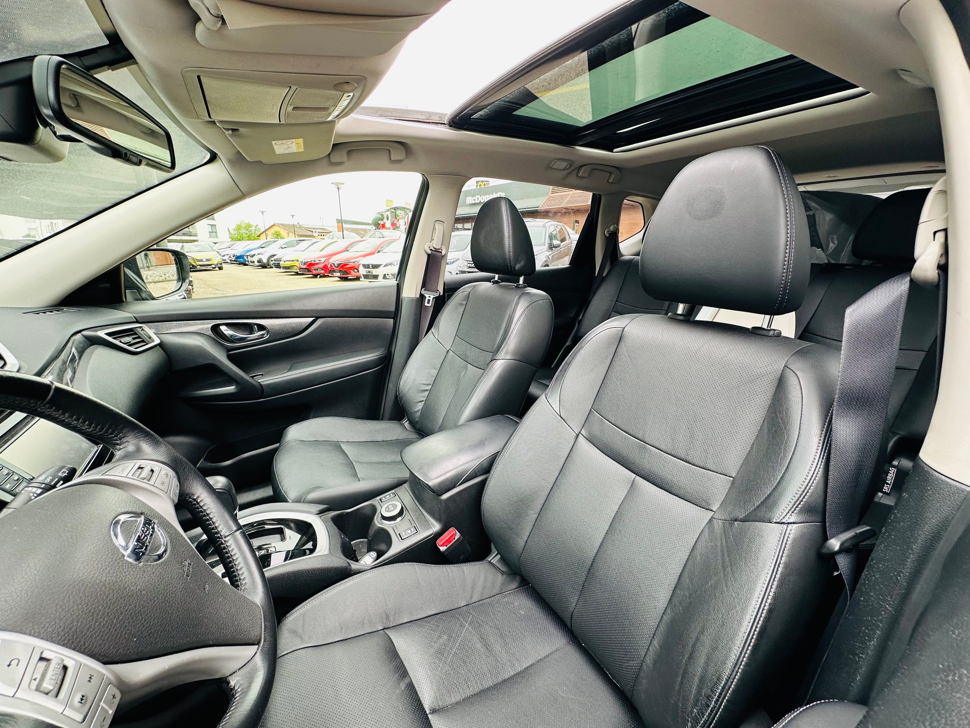 NISSAN X-Trail 2.0 dCi tekna Xtronic CVT ALL-MODE 4x4-image-9