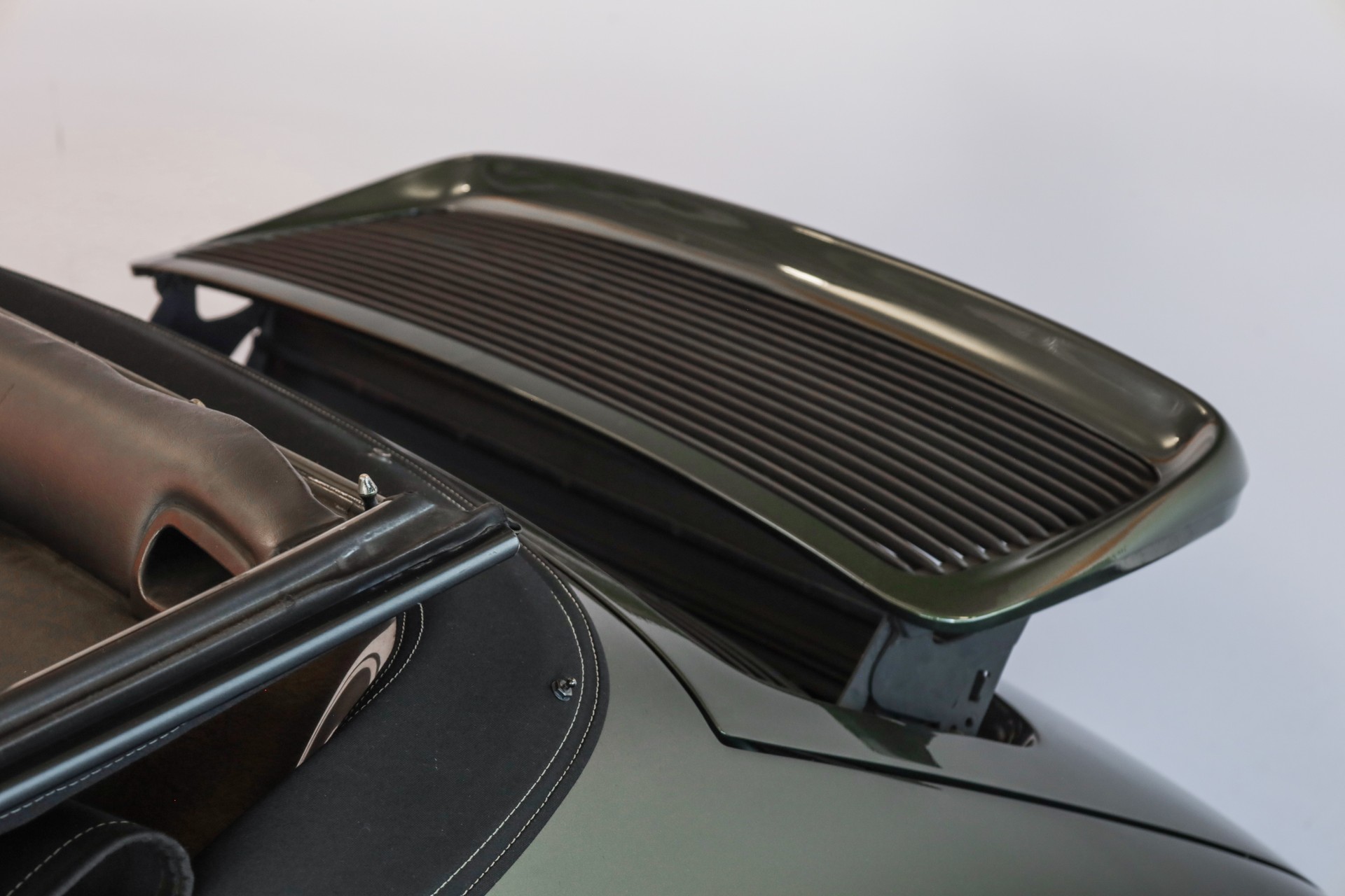 PORSCHE 911 Carrera 4 Cabrio-image-26