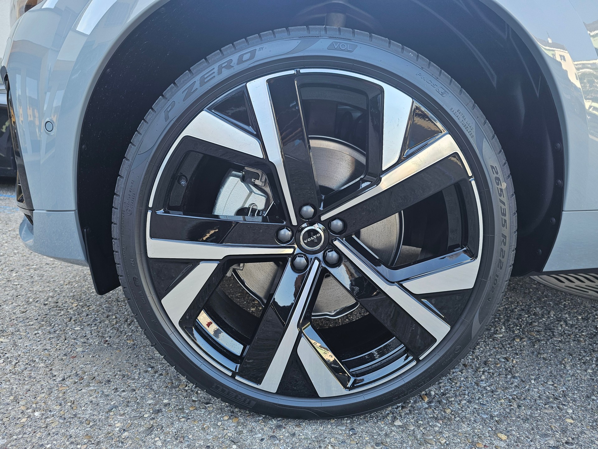 VOLVO XC60 T8 eAWD PluginHybrid Black Edition Geartronic-image-6