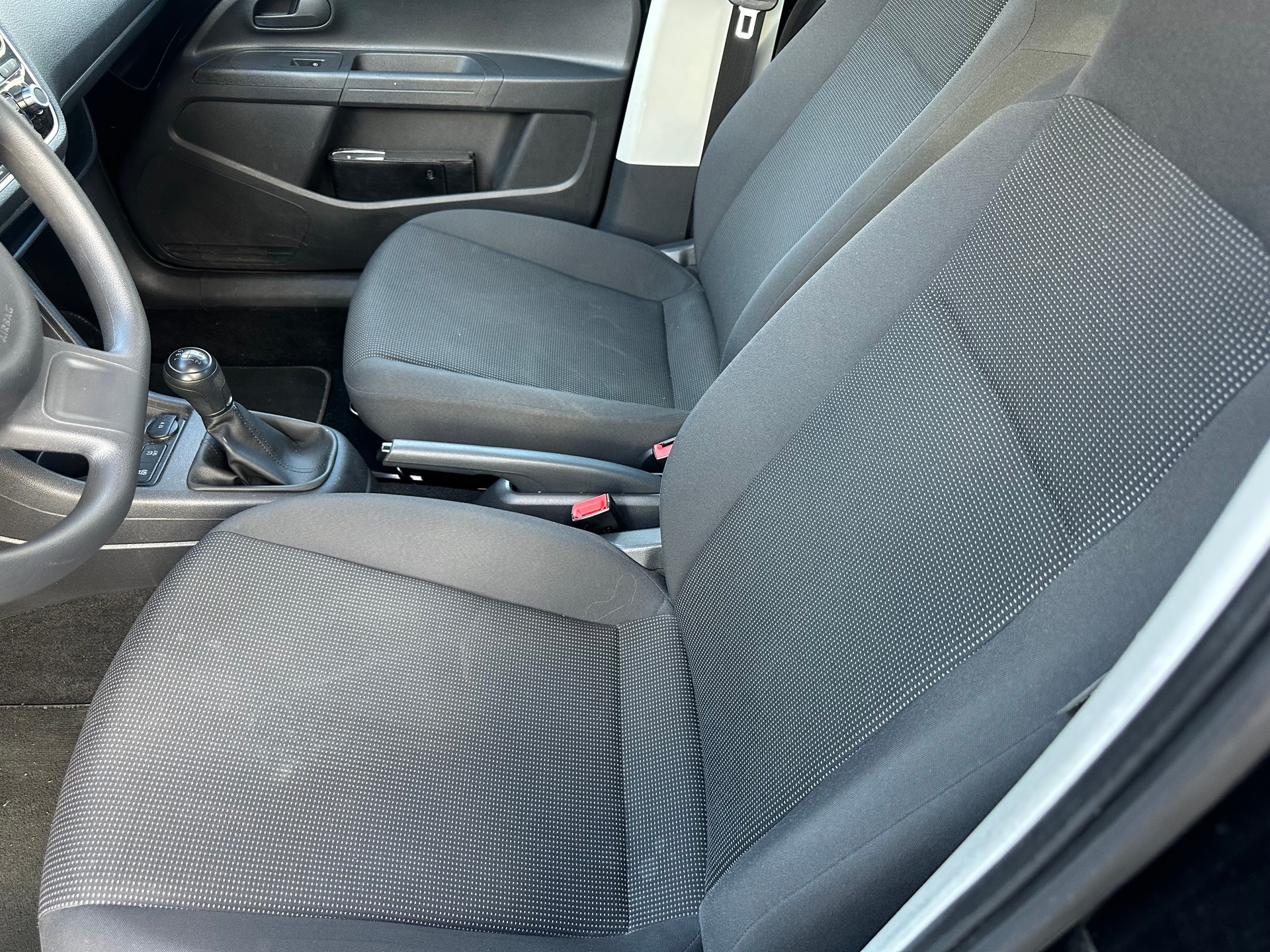 VW Up 1.0 take up-image-3