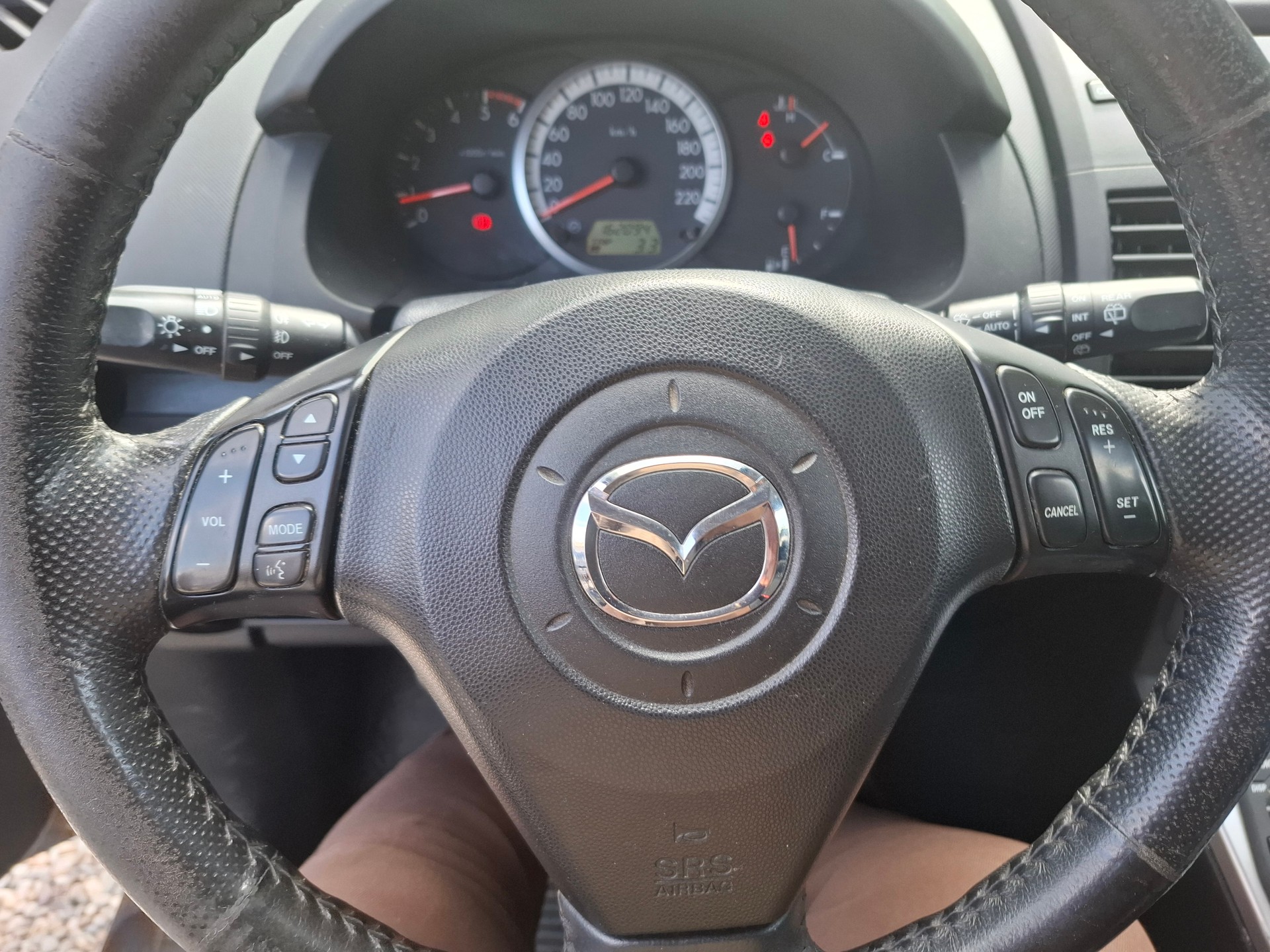 MAZDA 5 2.0d 16V Confort-image-11