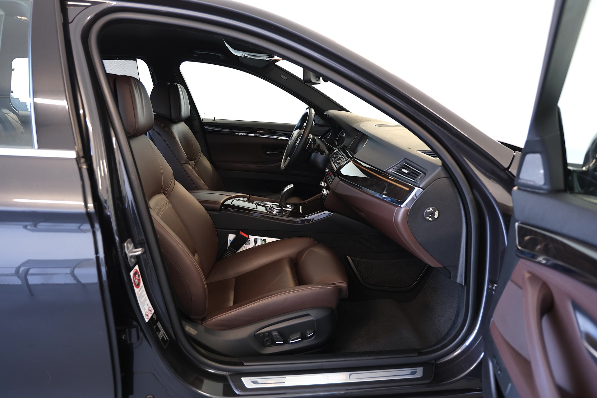 BMW 535i Touring xDrive Steptronic-image-12
