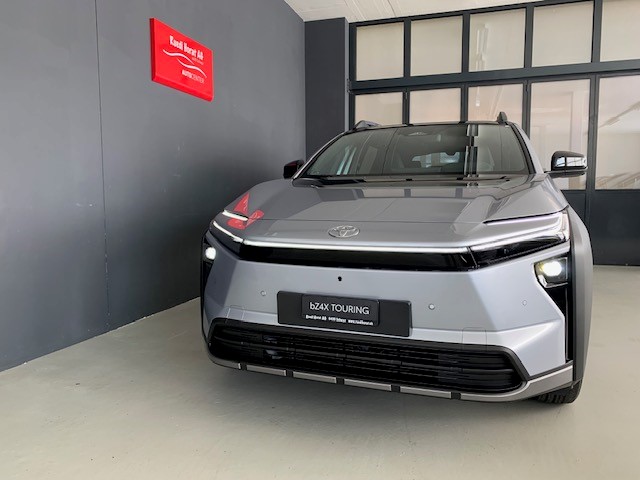 TOYOTA bZ4X Touring Premium AWD-showroom-element-2