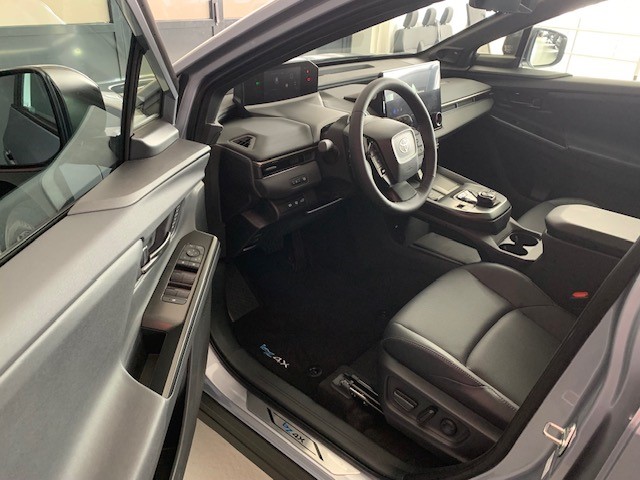 TOYOTA bZ4X Touring Premium AWD-image-9