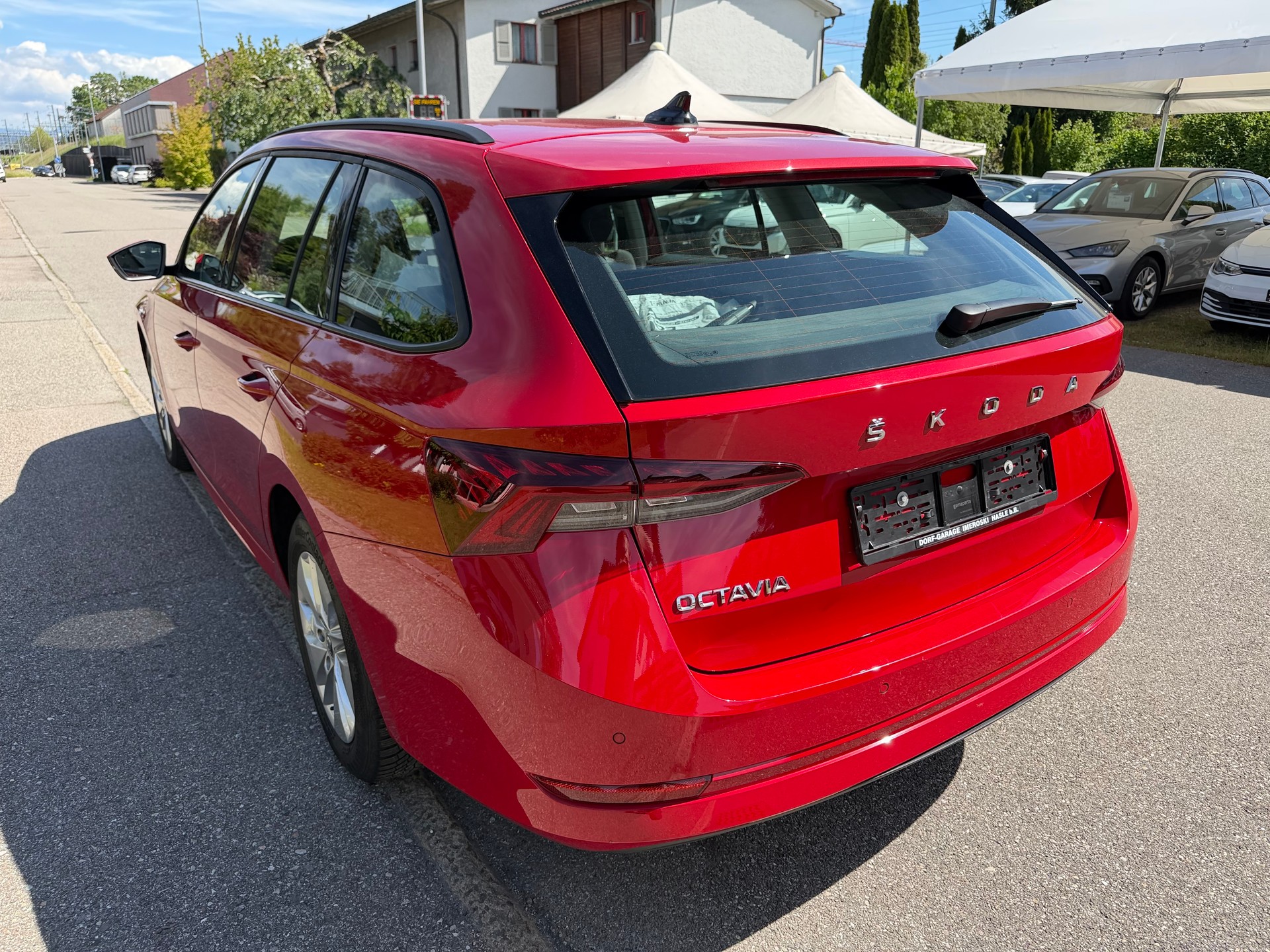 SKODA Octavia Combi 2.0 TDI DSG Style-image-5