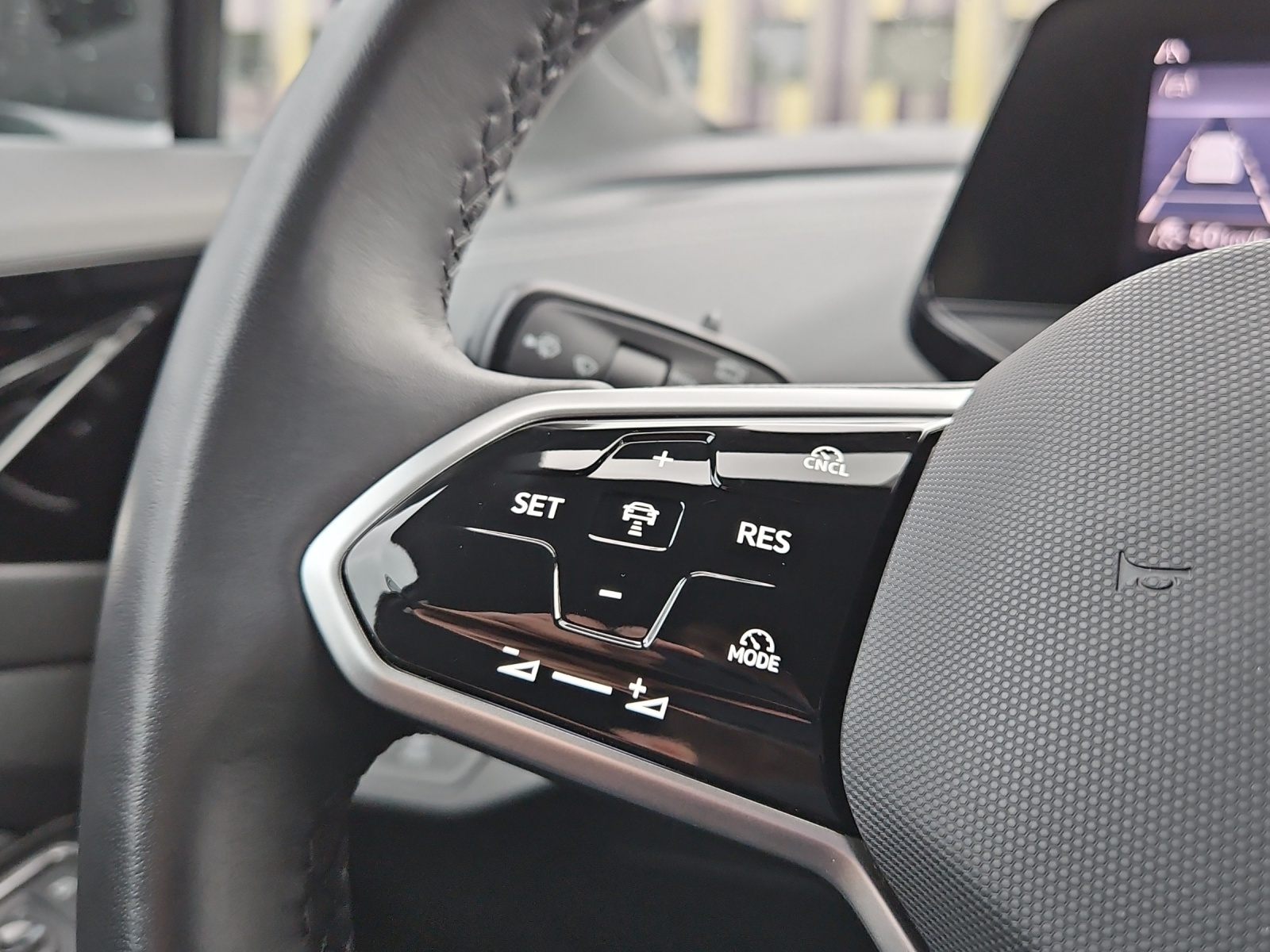 VW ID.4 Pro United 77 kWh 4 Motion-image-23