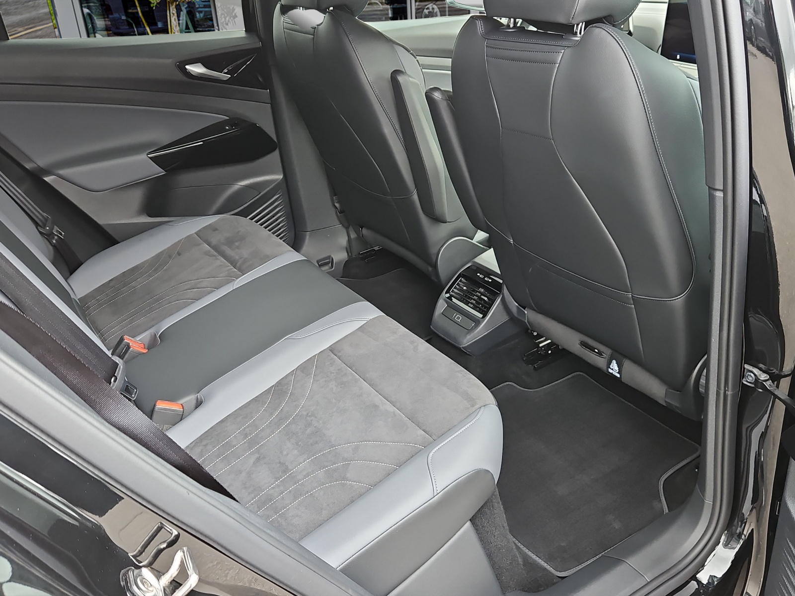 VW ID.4 Pro United 77 kWh 4 Motion-image-20