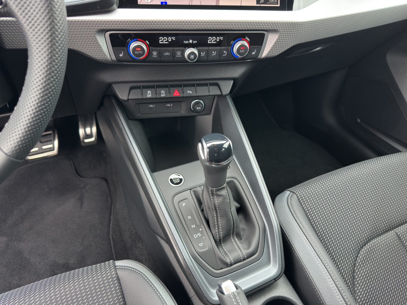 AUDI A1 Sportback 30 TFSI Attraction S-tronic-image-15
