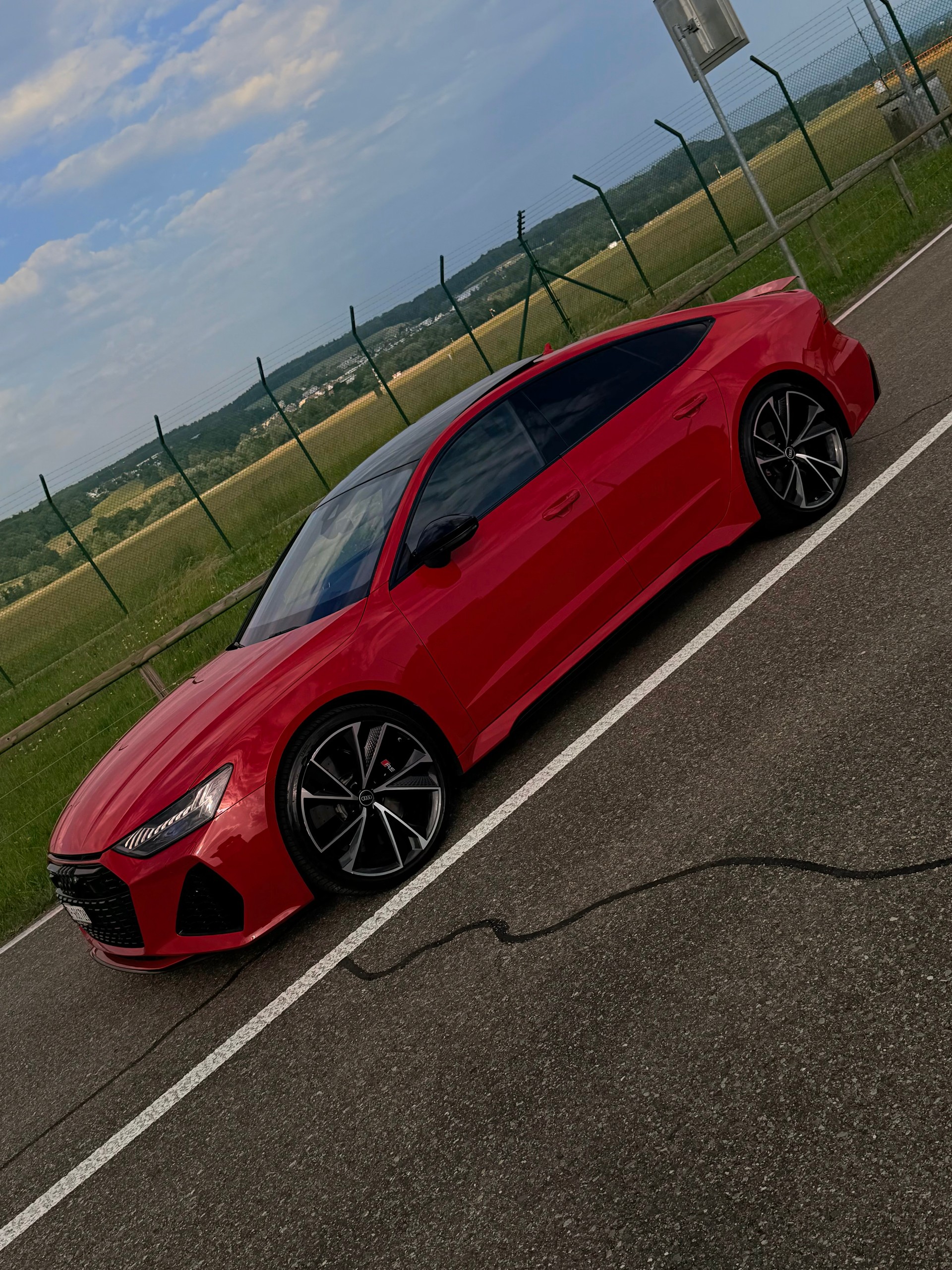 AUDI RS7 Sportback V8-image-1