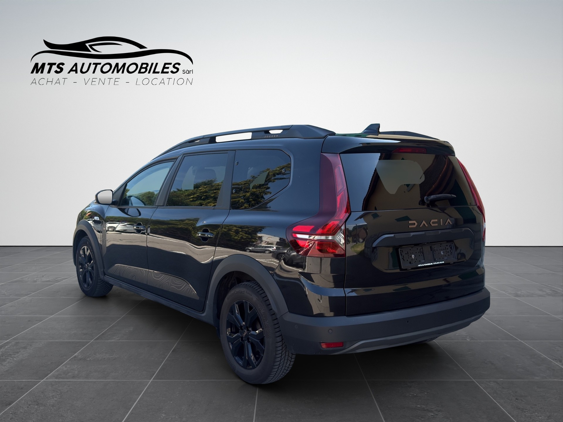 DACIA Jogger HEV 140 Extreme + 7 places-image-3