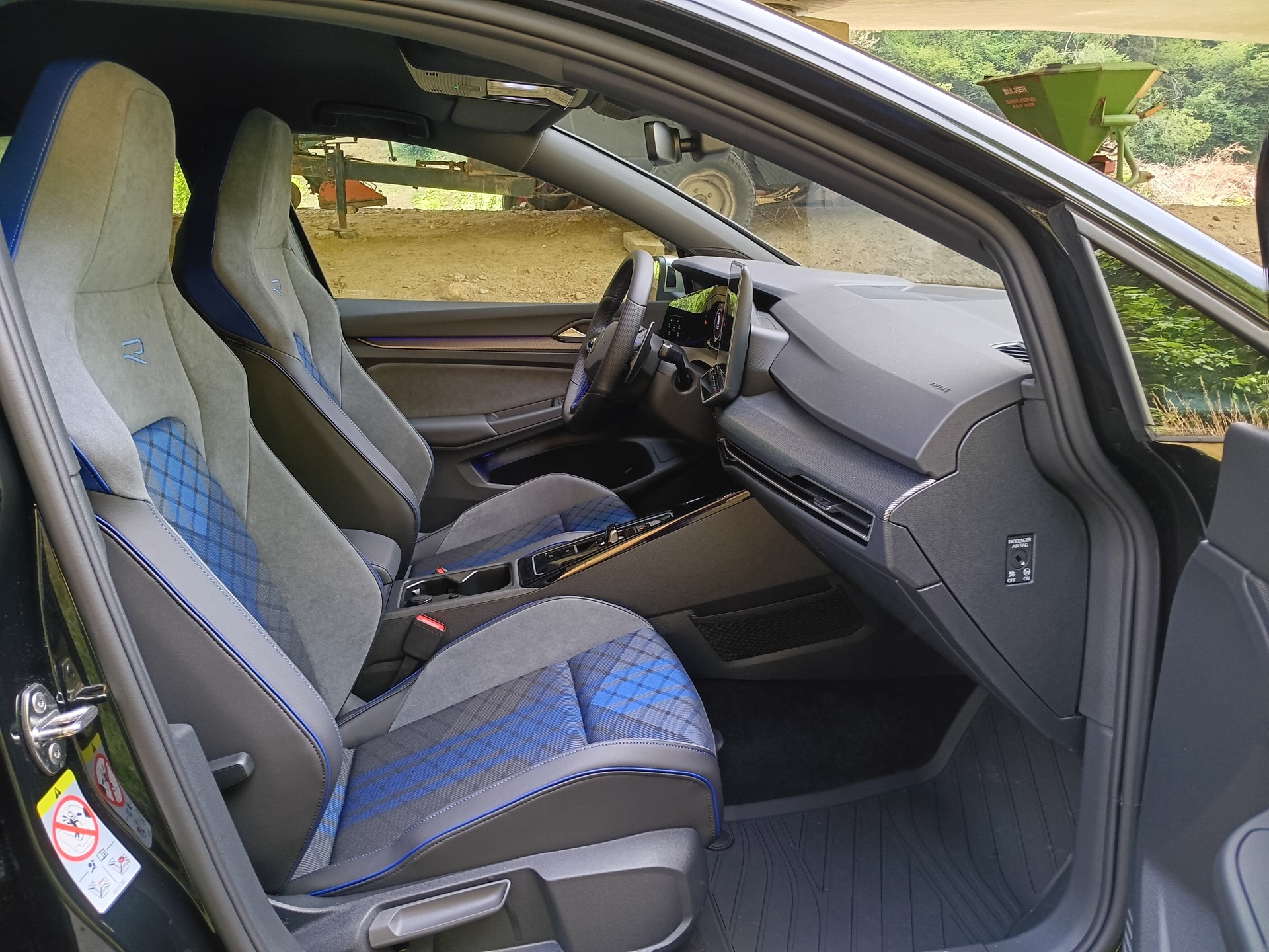 VW Golf 2.0 TSI R DSG 4 Motion-image-18