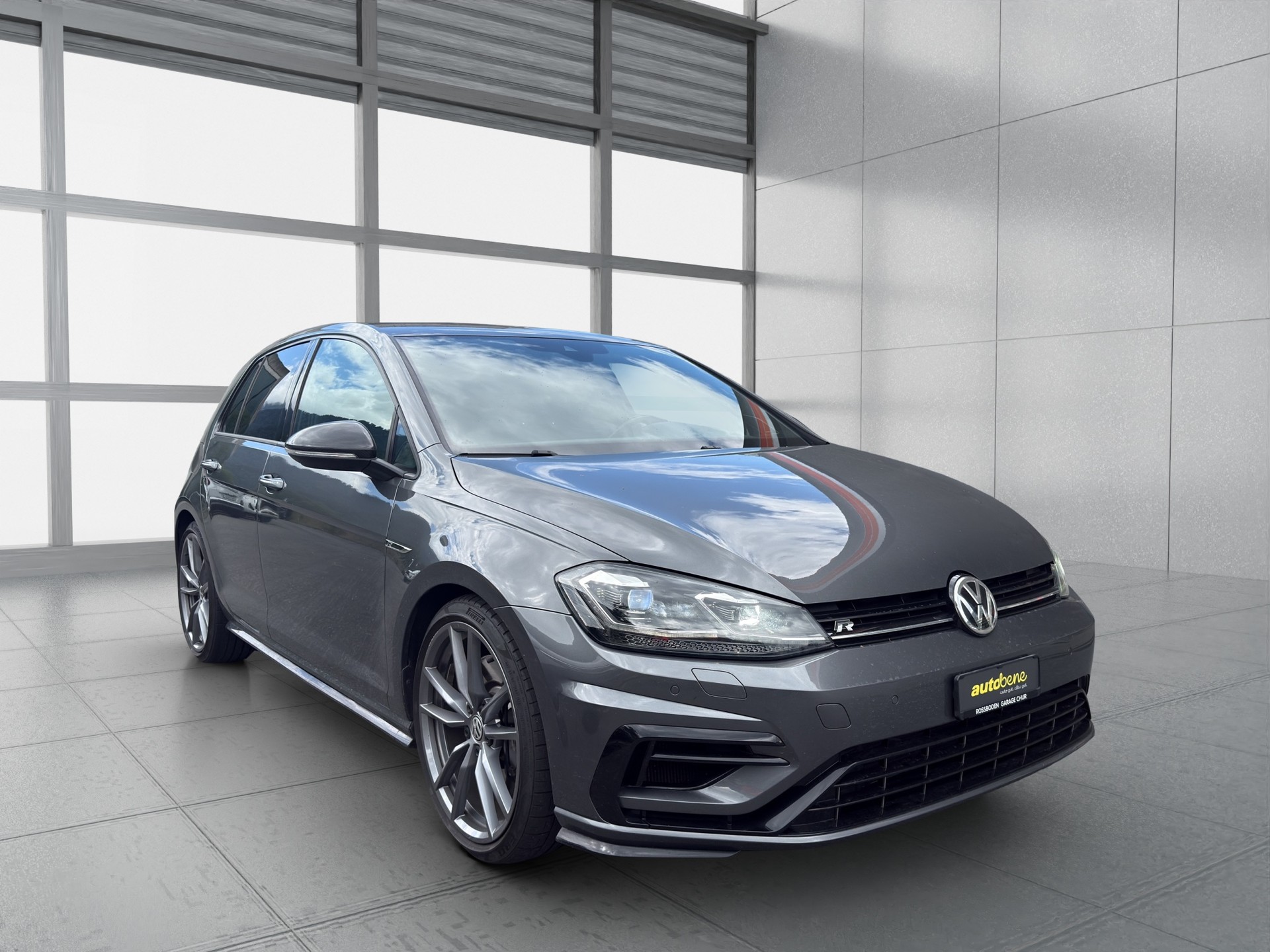 VW Golf 2.0 TSI R 4Motion DSG-image-1
