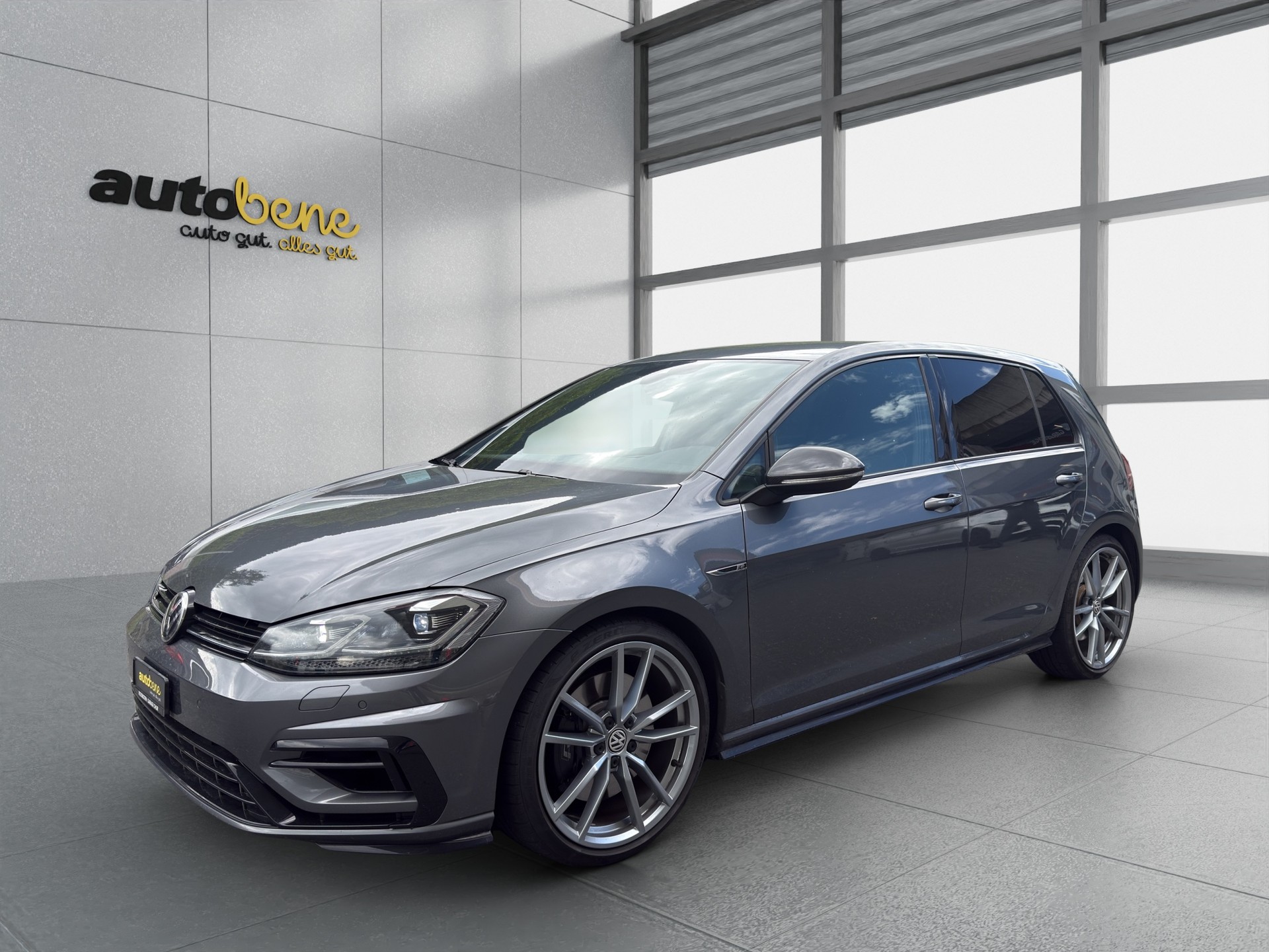 VW Golf 2.0 TSI R 4Motion DSG-image-12