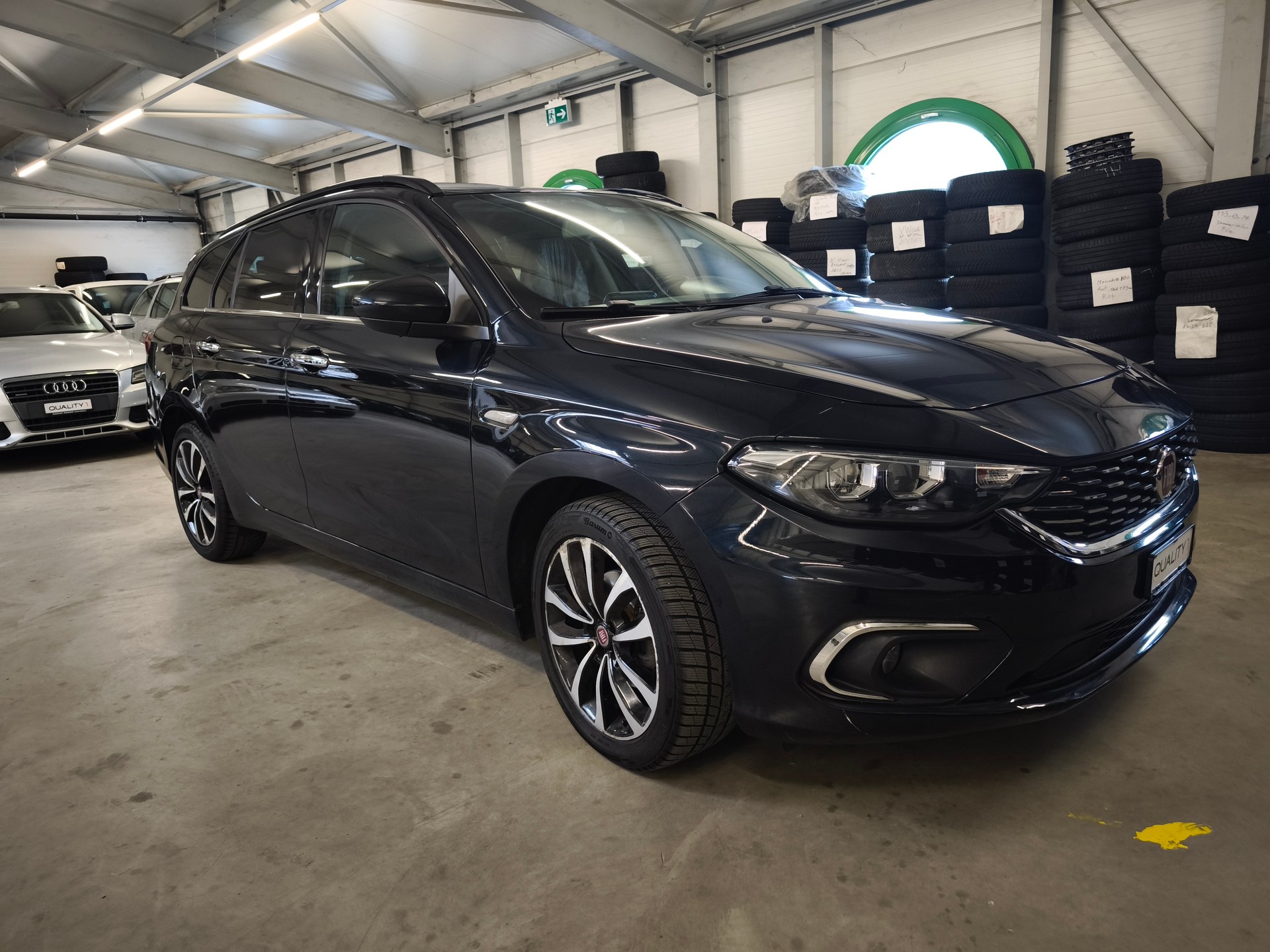 FIAT Tipo 1.6MJ Station Wagon Lounge DCT-image-1