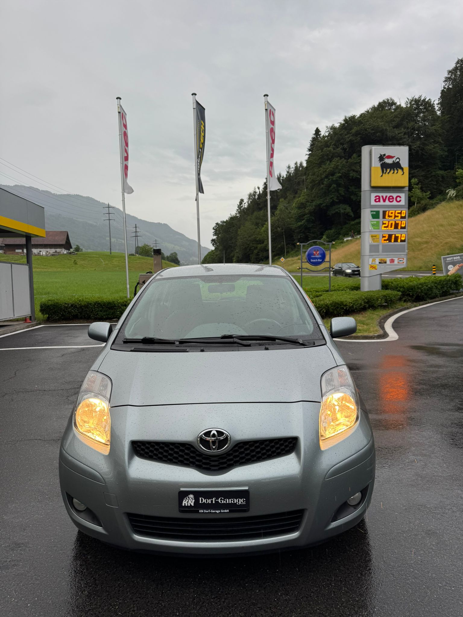 TOYOTA Yaris 1.33 Linea Terra-image-1