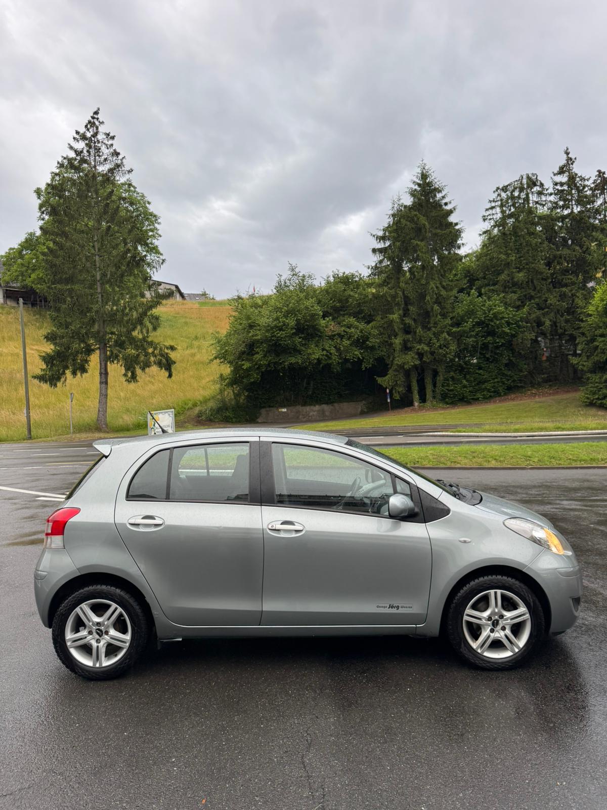 TOYOTA Yaris 1.33 Linea Terra-image-7