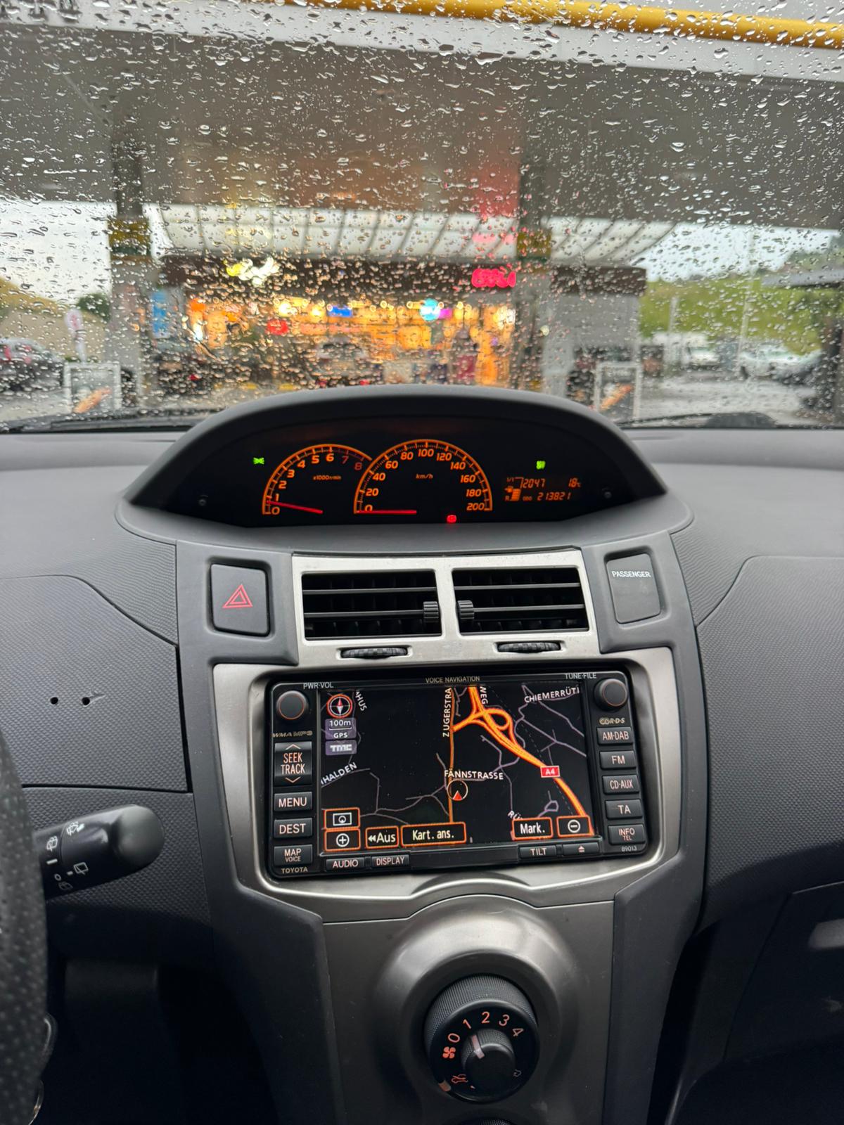 TOYOTA Yaris 1.33 Linea Terra-image-14