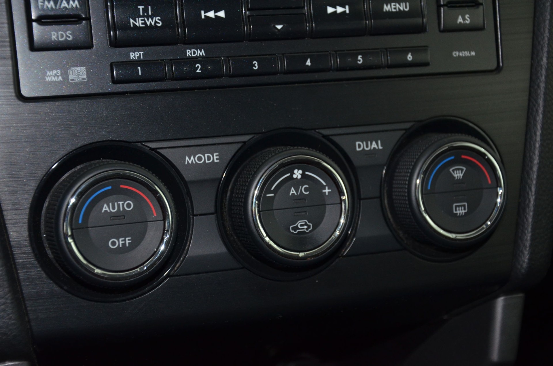 SUBARU Forester 2.0D Swiss 4WD-image-16