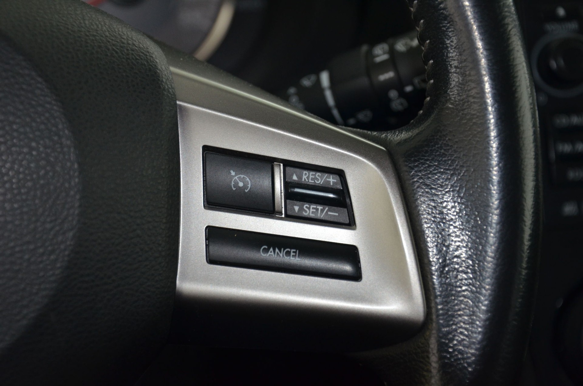 SUBARU Forester 2.0D Swiss 4WD-image-17