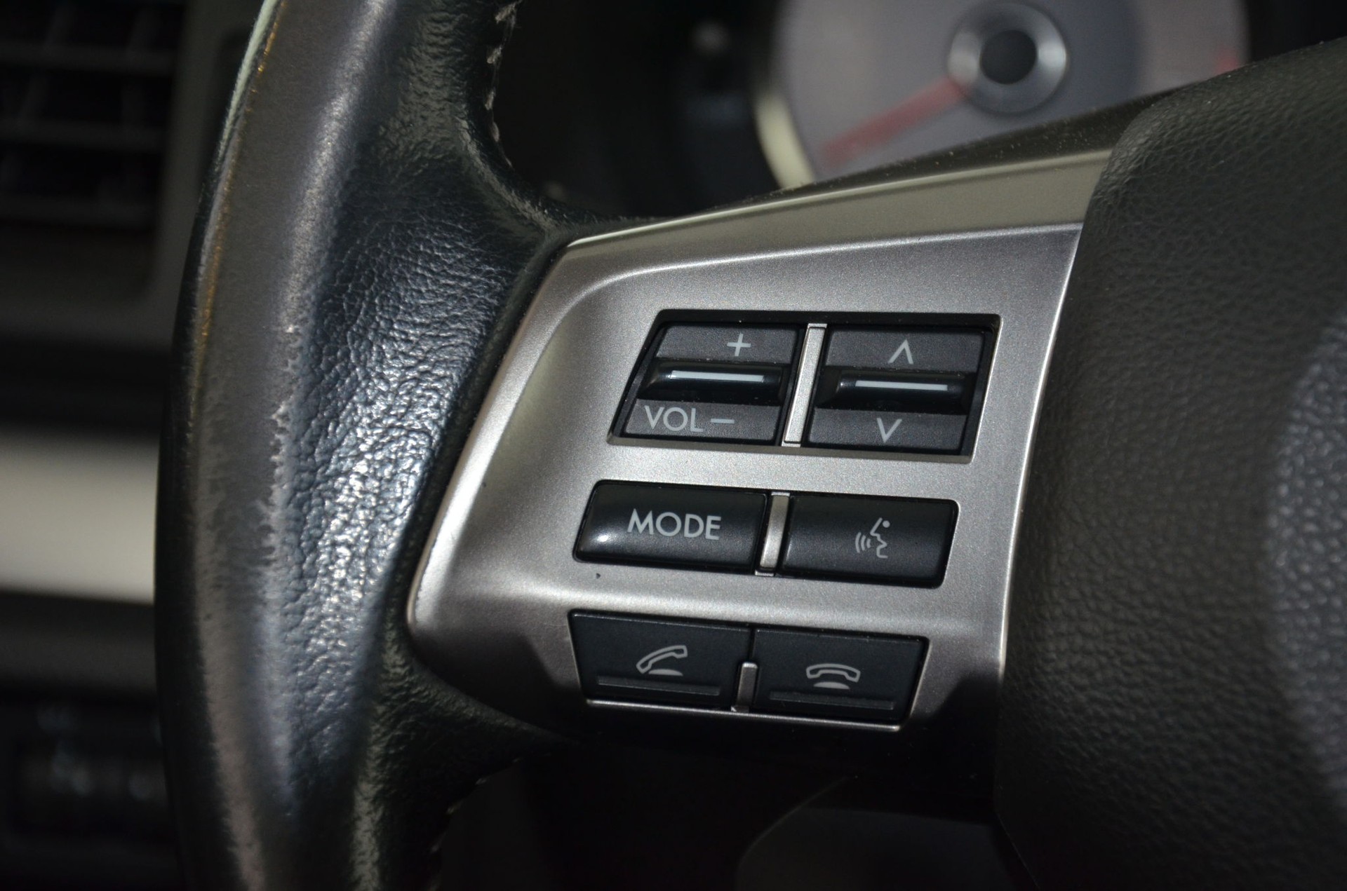 SUBARU Forester 2.0D Swiss 4WD-image-18