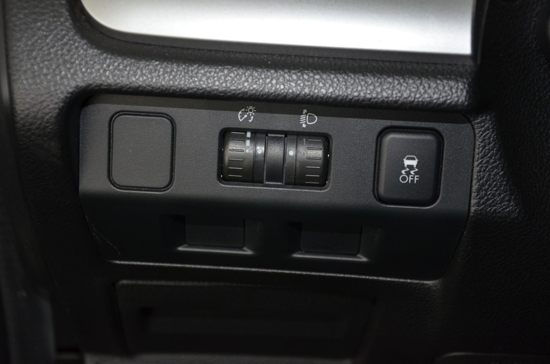SUBARU Forester 2.0D Swiss 4WD-image-19